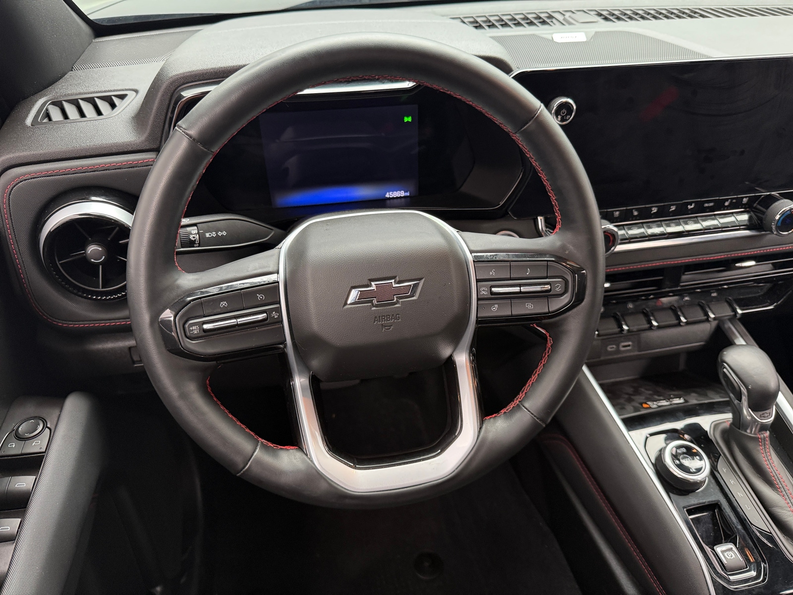 Thumbnail: 2023 Chevrolet Colorado - 4
