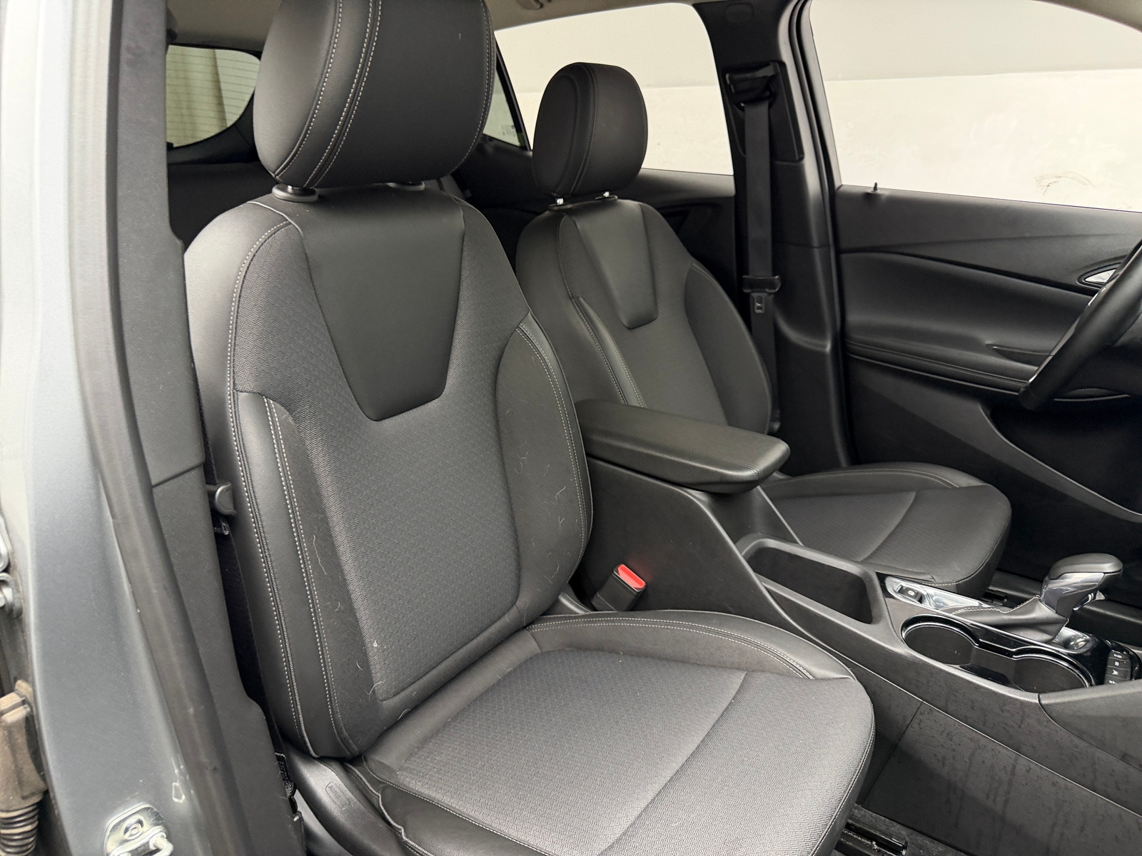 Thumbnail: 2025 Buick Encore GX - 2