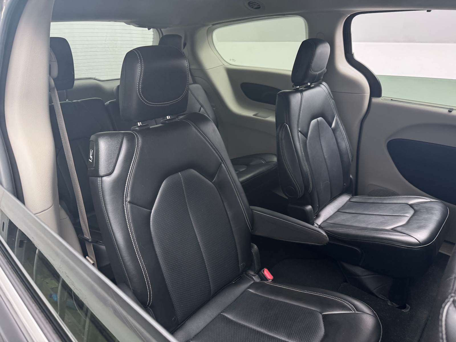Thumbnail: 2024 Chrysler Pacifica - 5