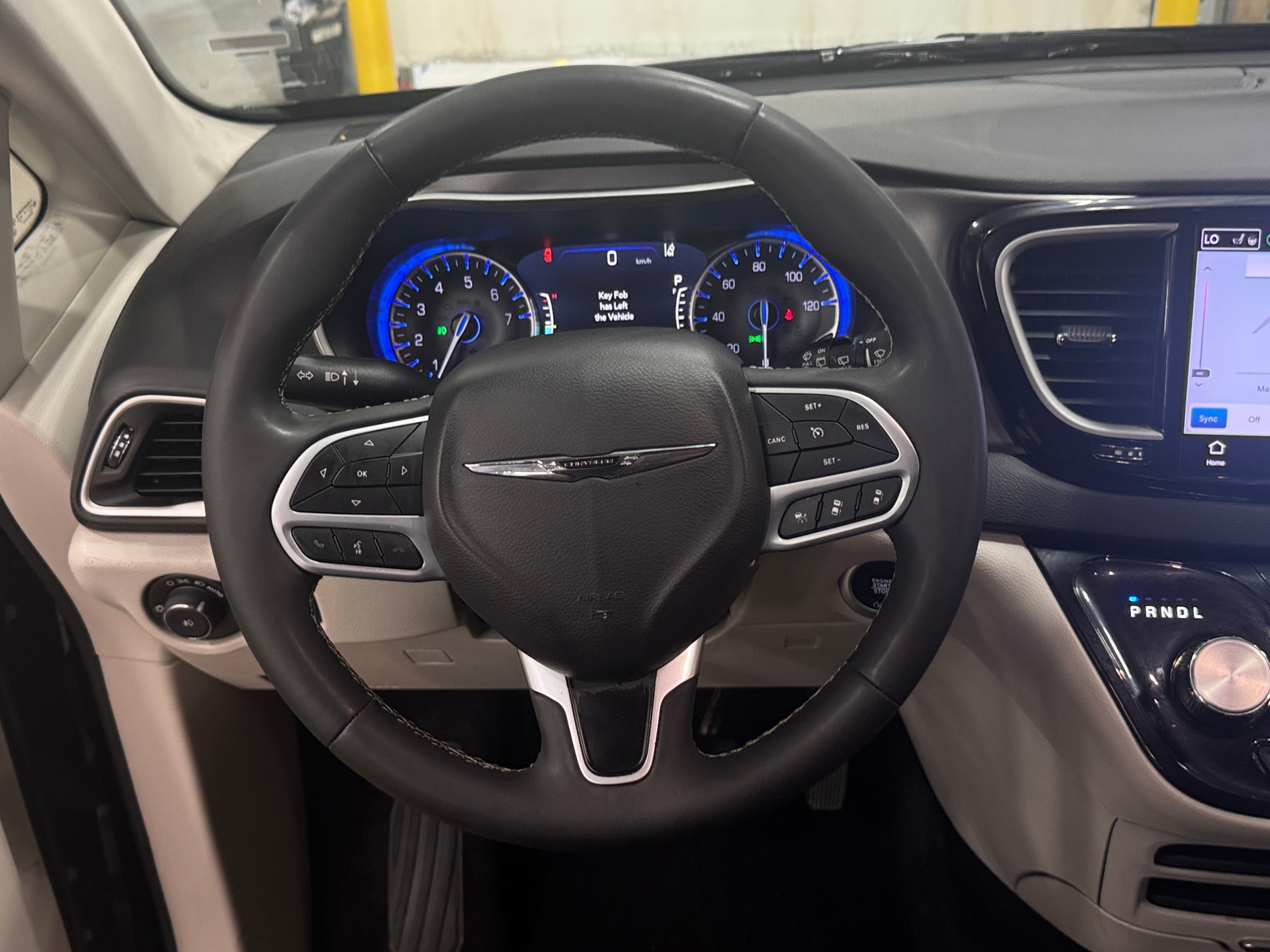 Thumbnail: 2024 Chrysler Pacifica - 4
