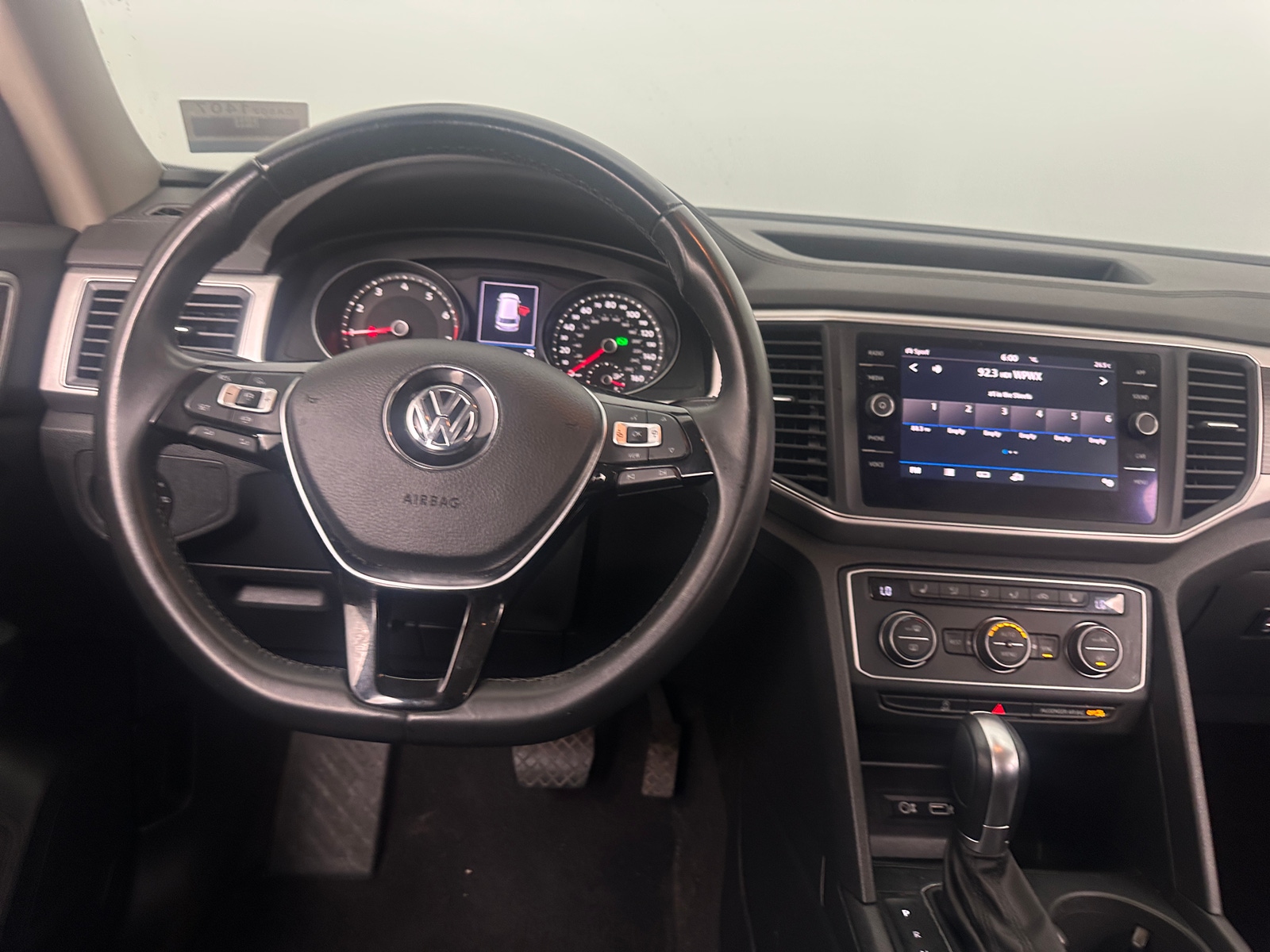 Thumbnail: 2019 Volkswagen Atlas - 4