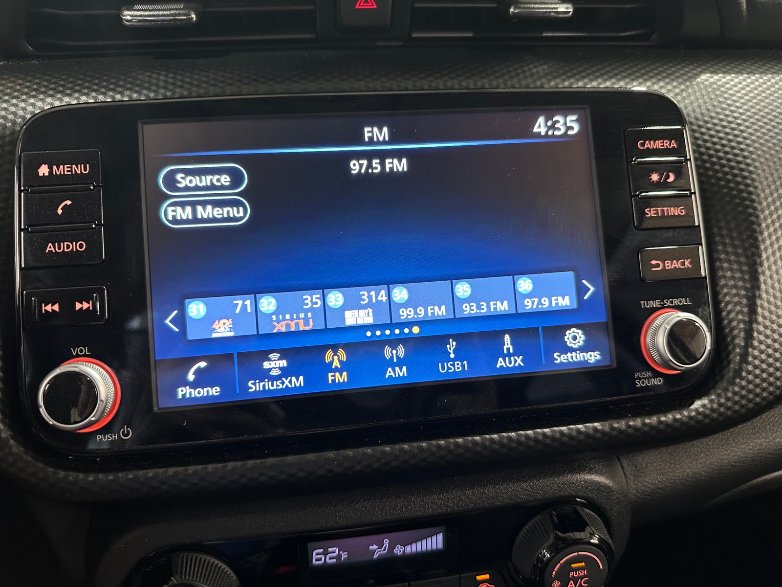 Thumbnail: 2021 Nissan Kicks - 4