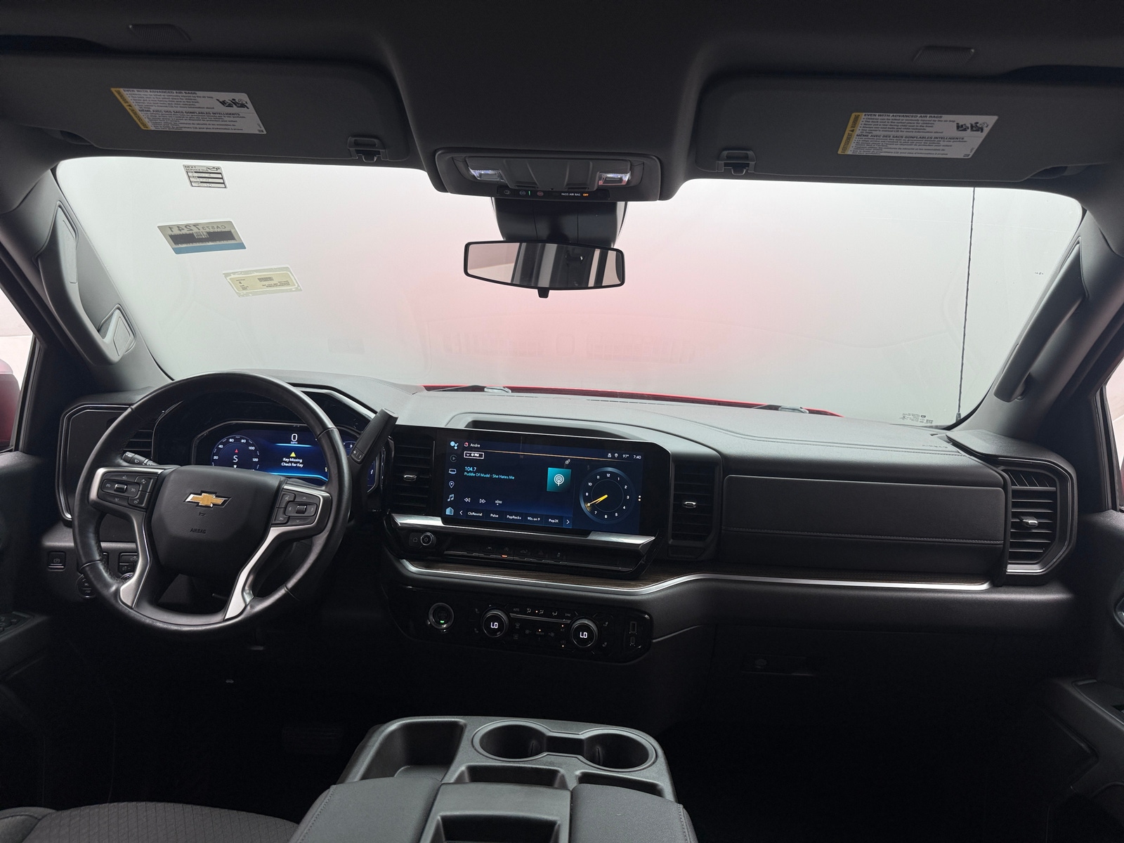 Thumbnail: 2022 Chevrolet Silverado 1500 - 3