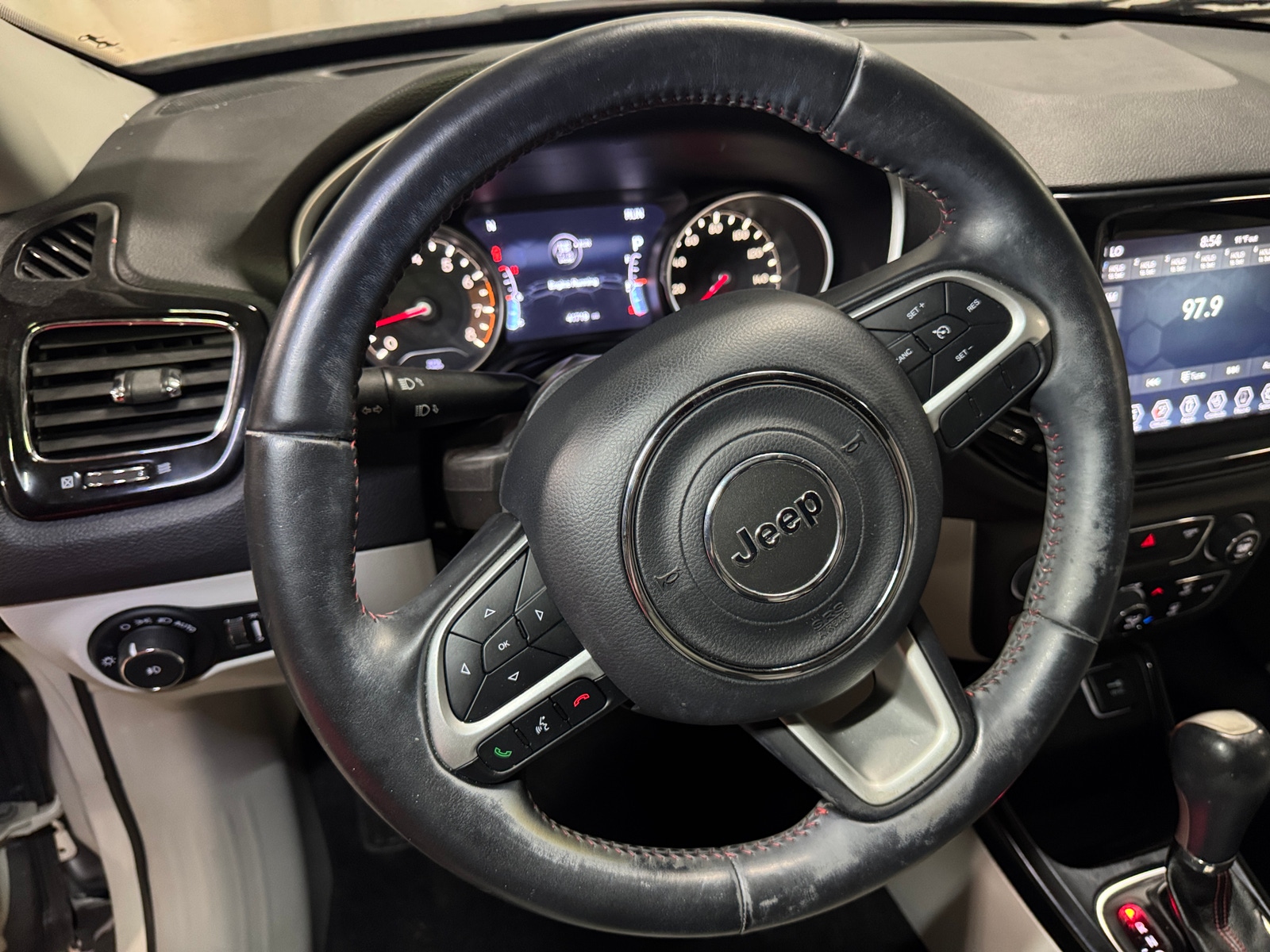 Thumbnail: 2019 Jeep Compass - 4