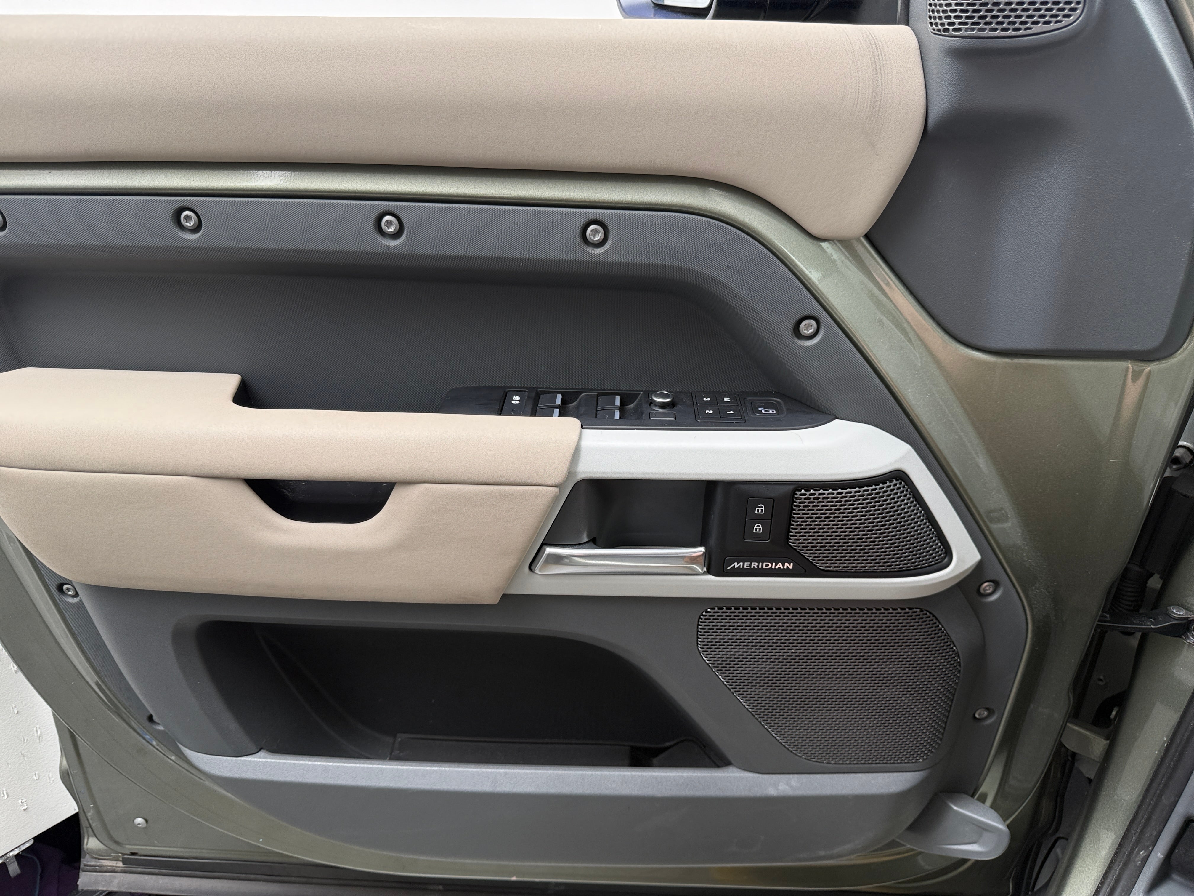 2020 Land Rover Defender