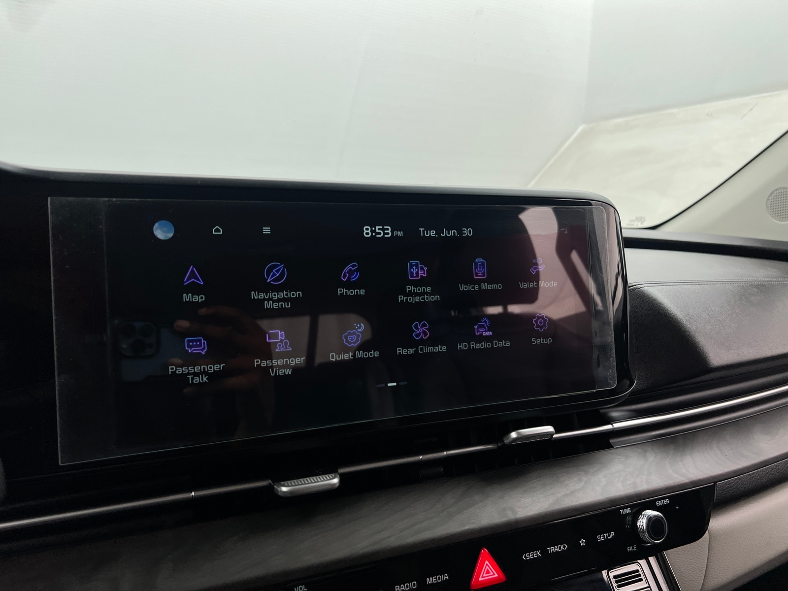 Thumbnail: 2023 Kia Carnival - 3