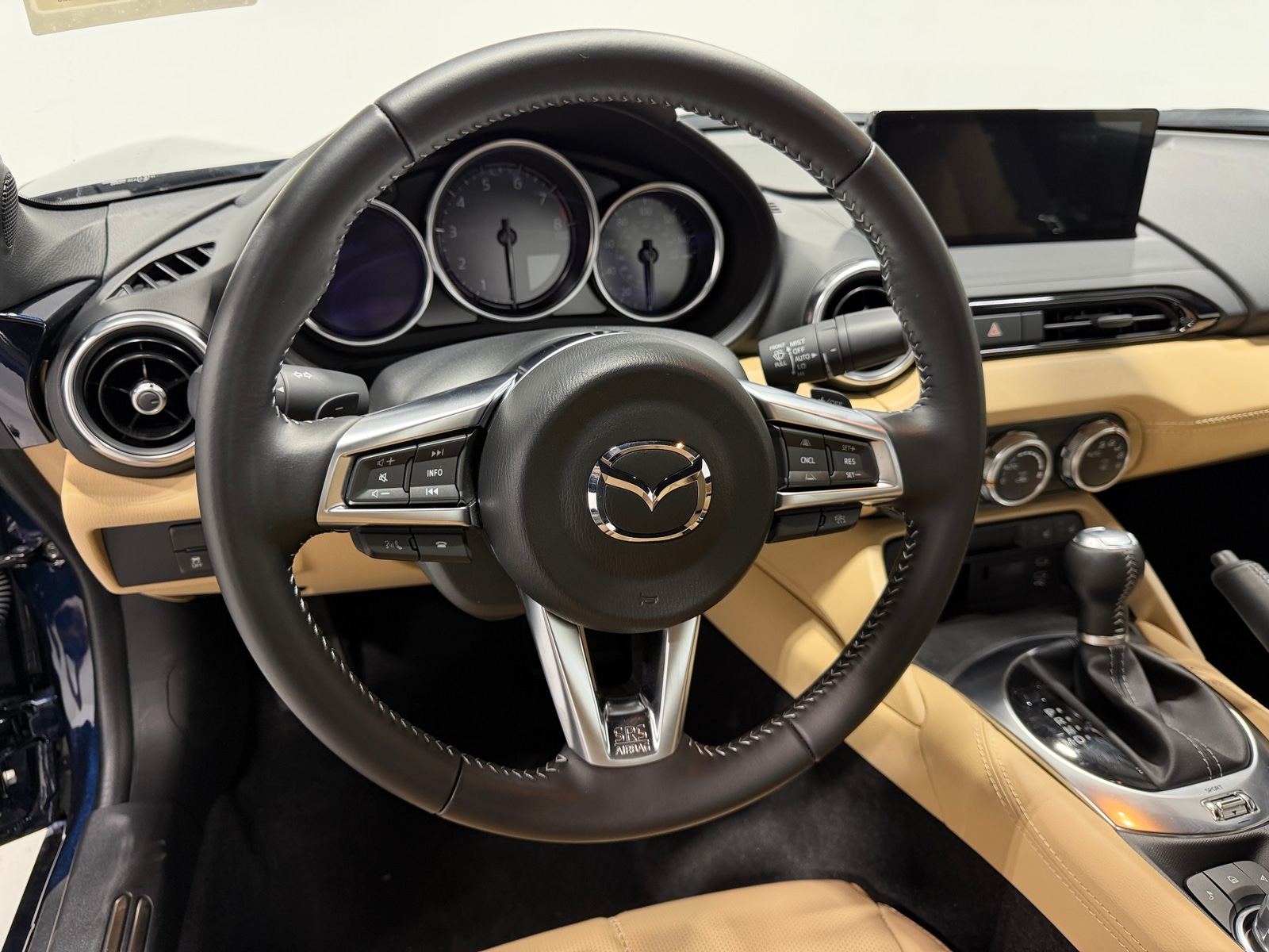 Thumbnail: 2025 Mazda MX-5 Miata - 4