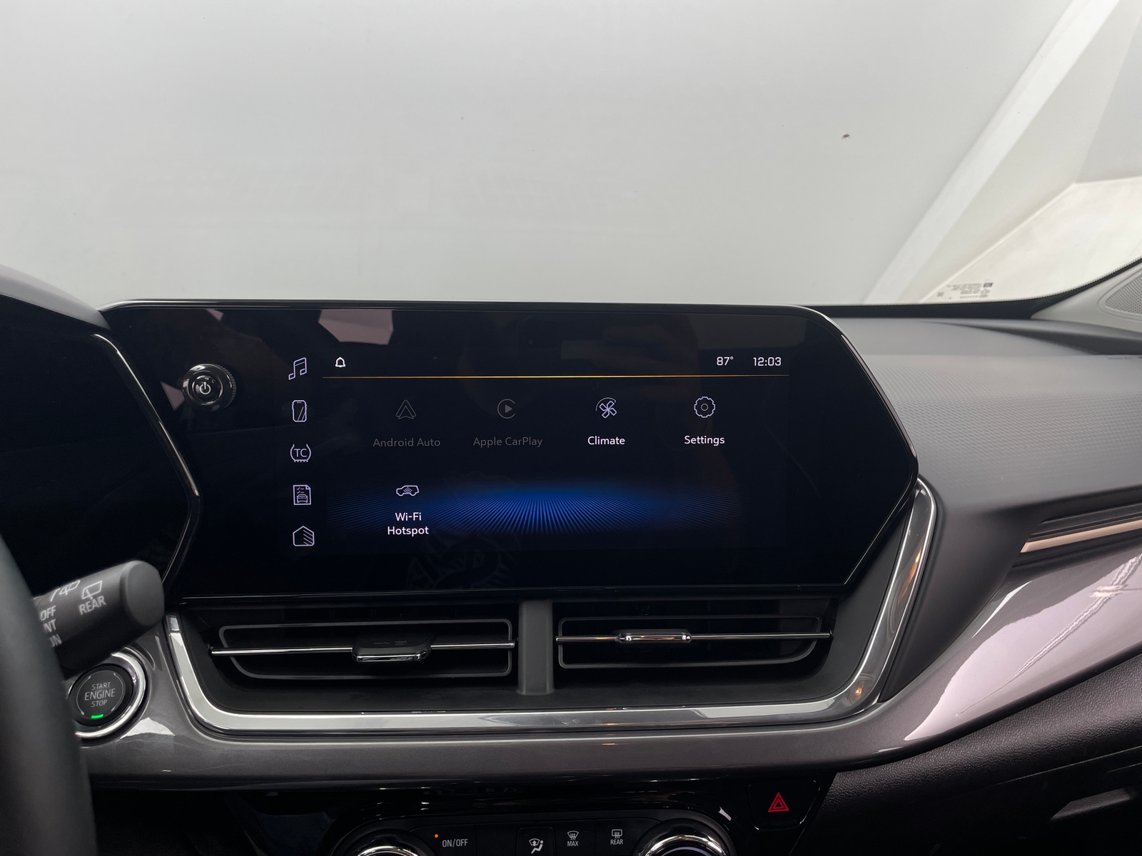 Thumbnail: 2025 Chevrolet Trax - 4