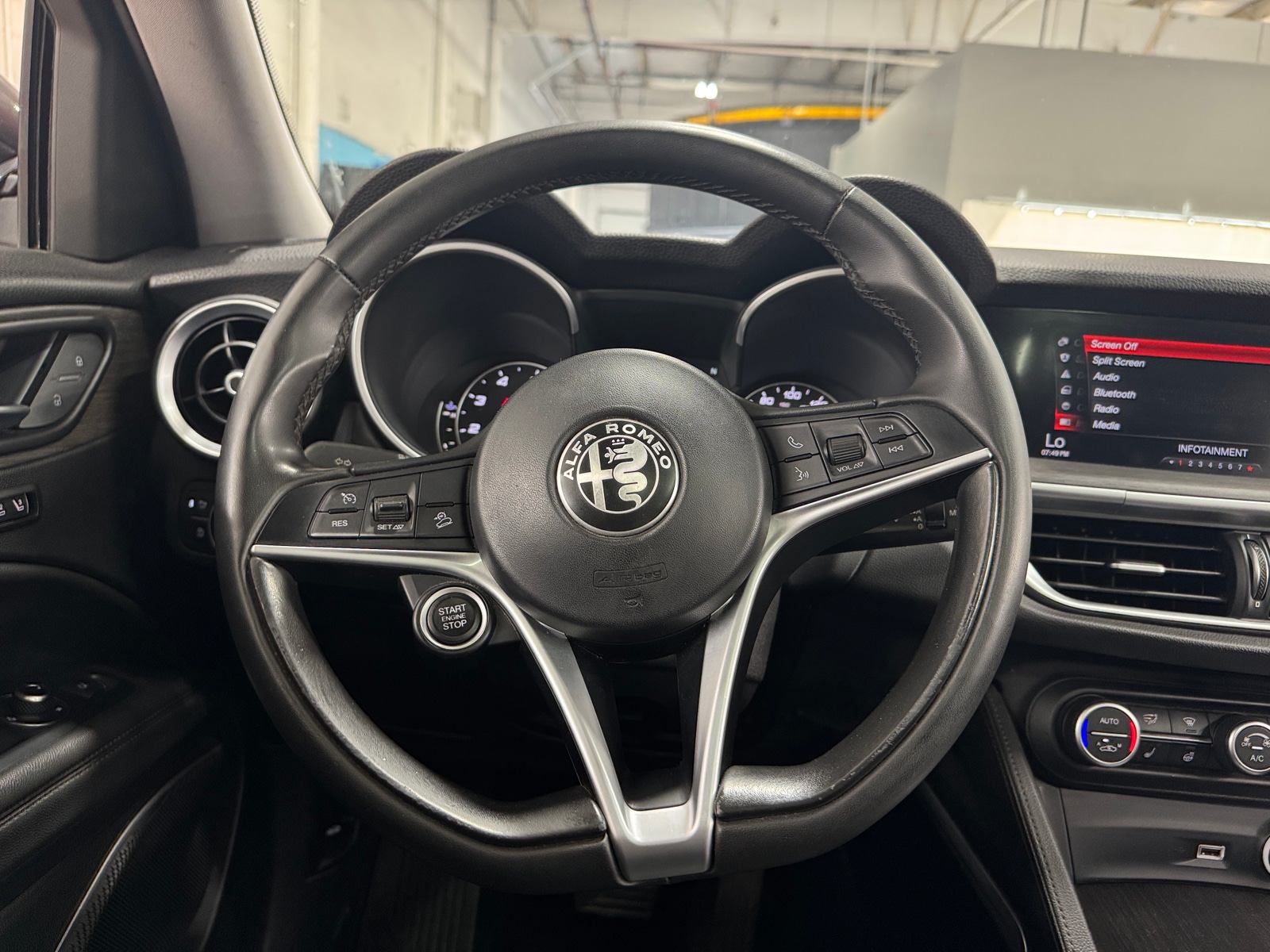Thumbnail: 2019 Alfa Romeo Stelvio - 4