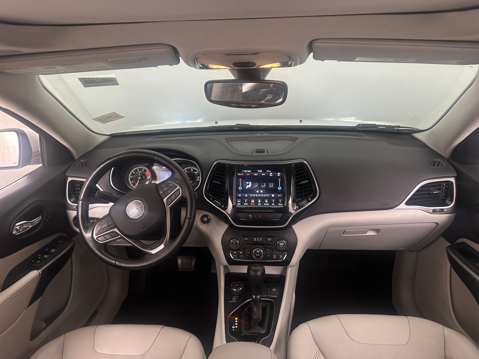 Thumbnail: 2019 Jeep Cherokee - 2
