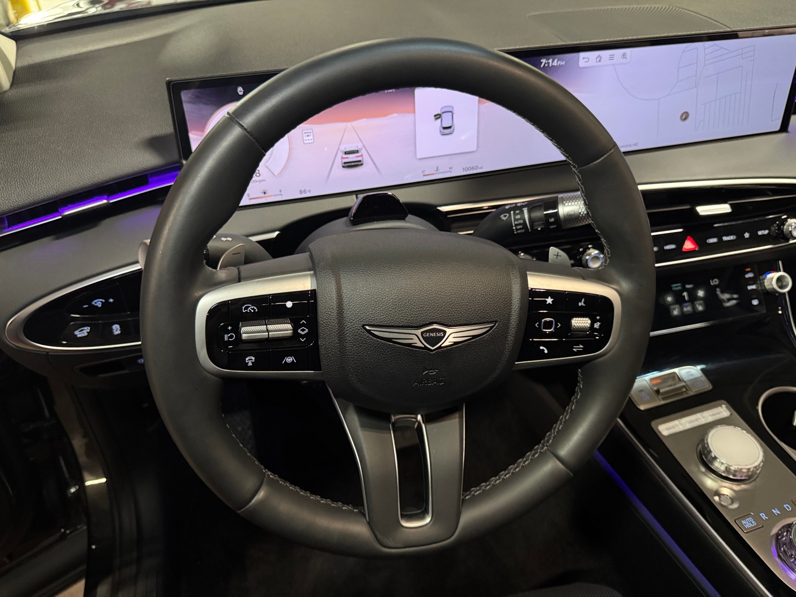 Thumbnail: 2026 Genesis GV70 - 4