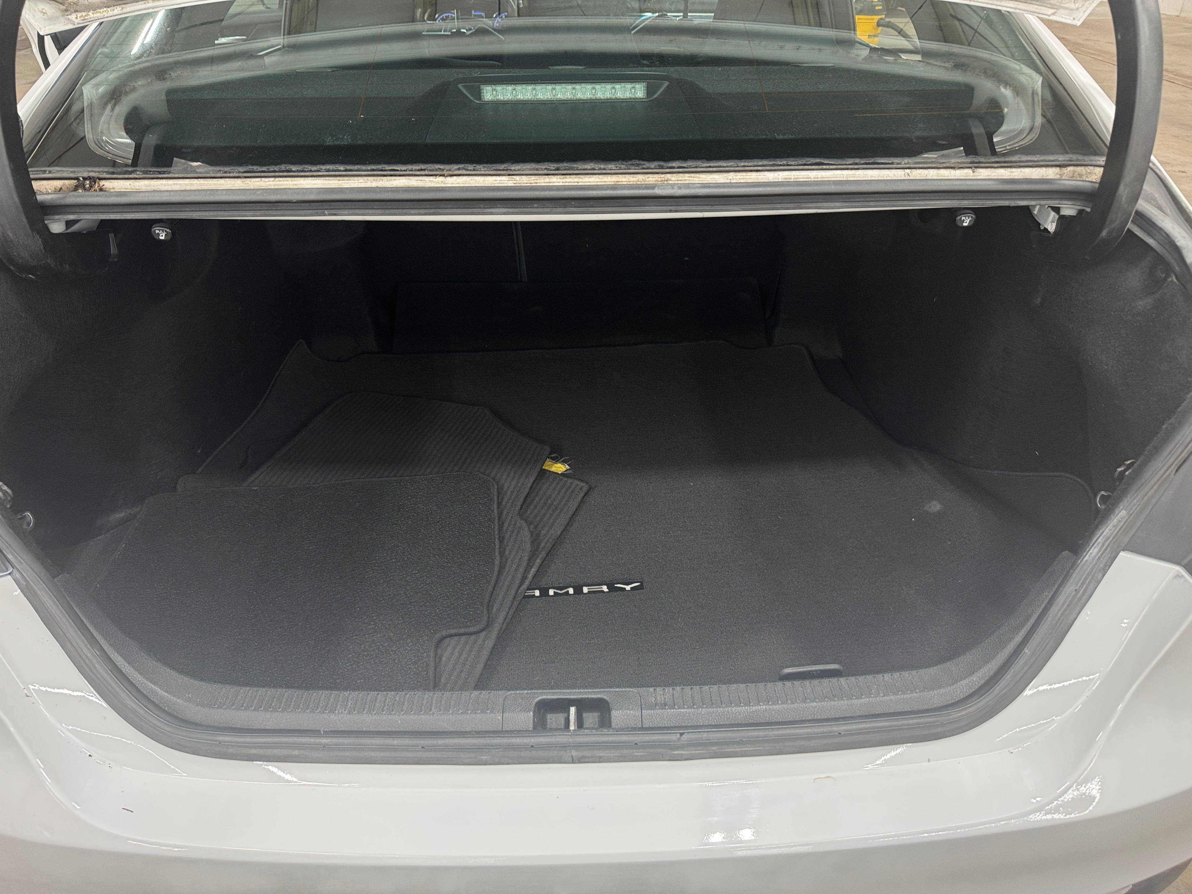 2018 Toyota Camry LE - Photo 8
