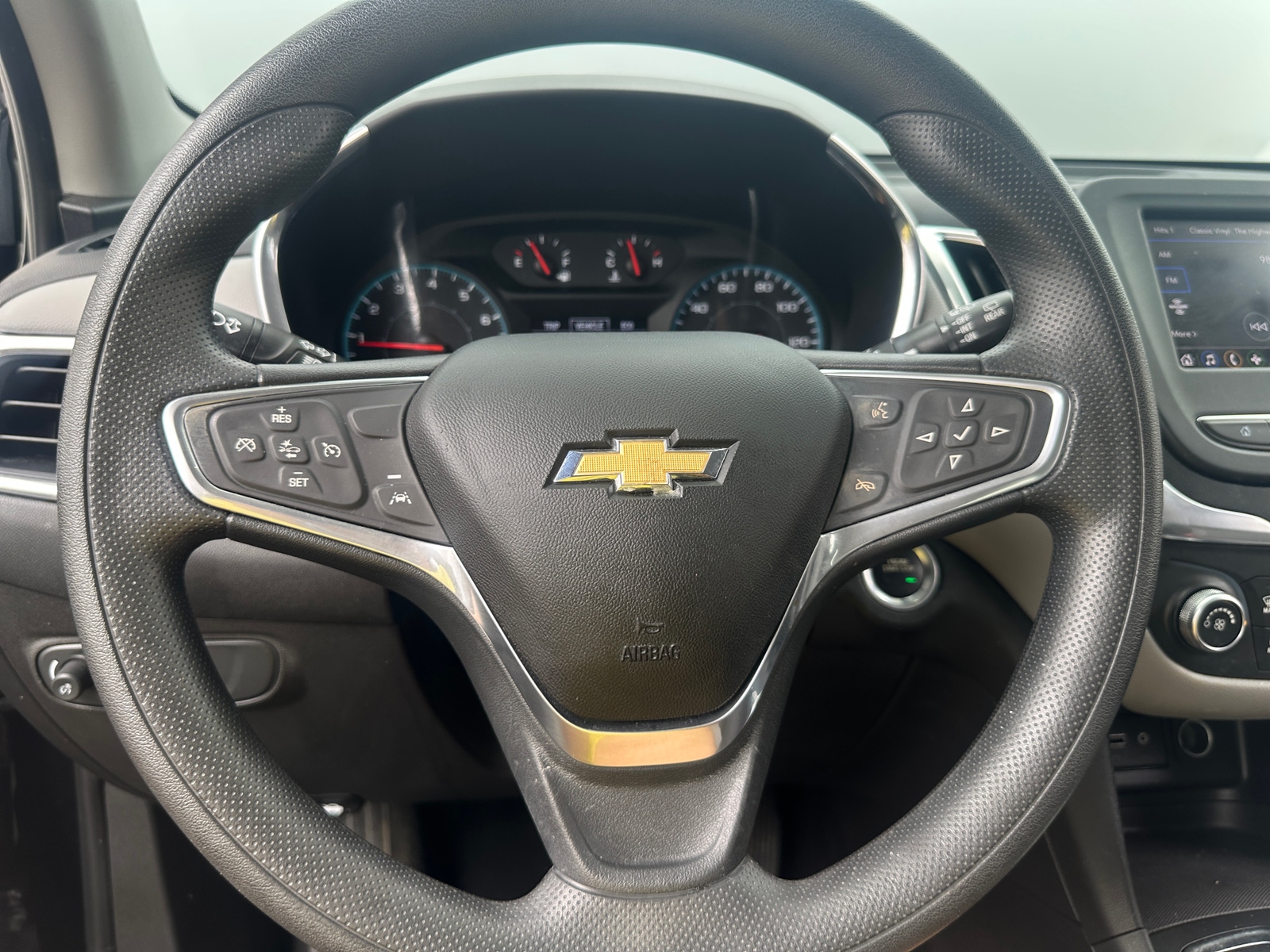 Thumbnail: 2022 Chevrolet Equinox - 5