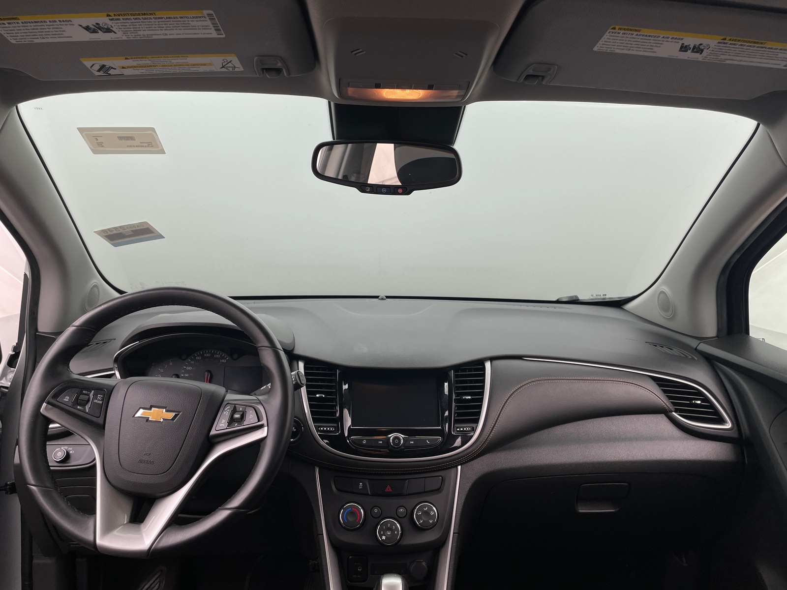Thumbnail: 2017 Chevrolet Trax - 3