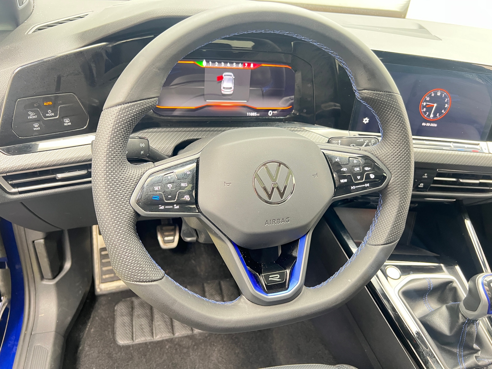 Thumbnail: 2024 Volkswagen Golf - 4