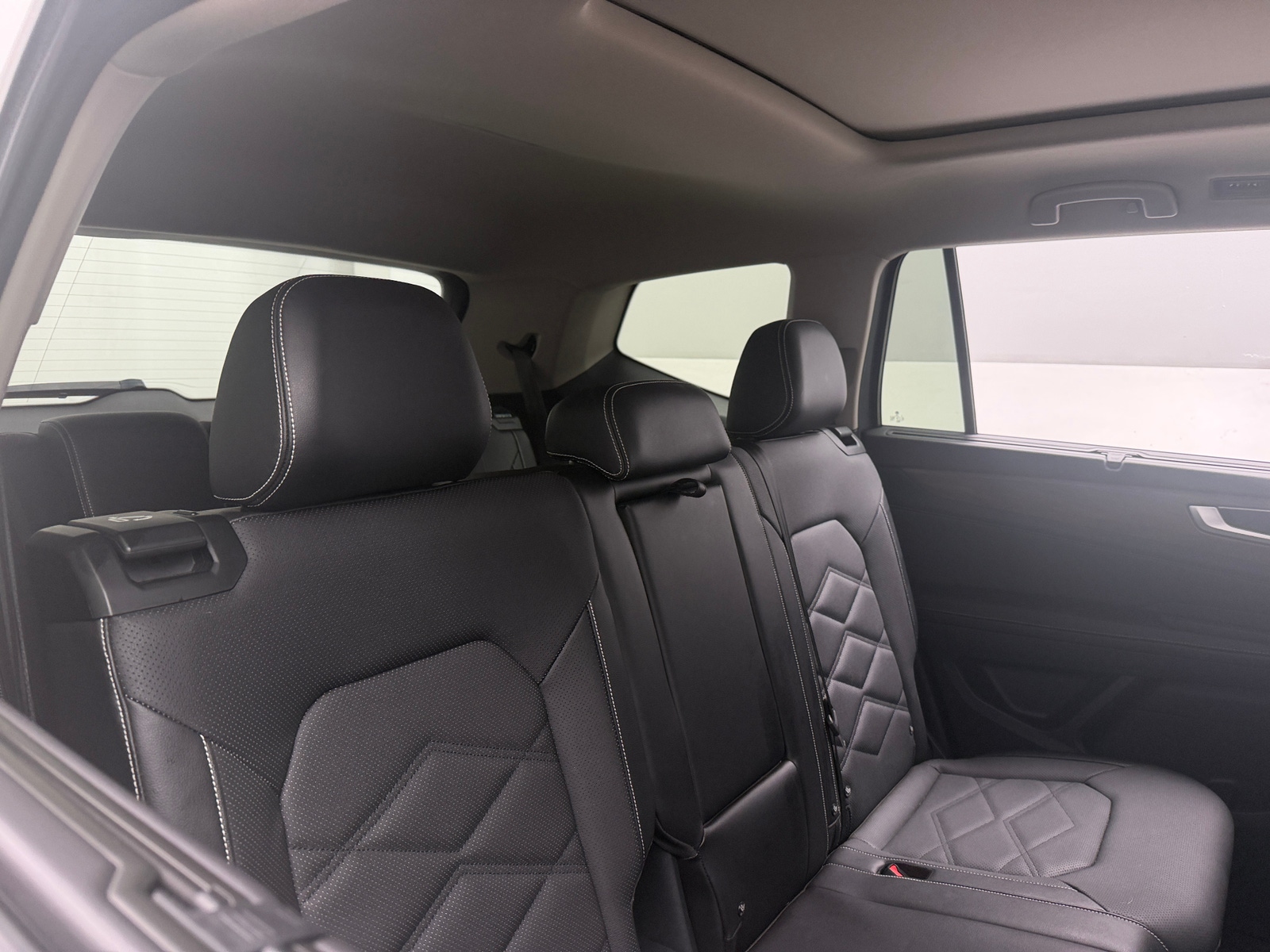 Thumbnail: 2024 Volkswagen Atlas - 5