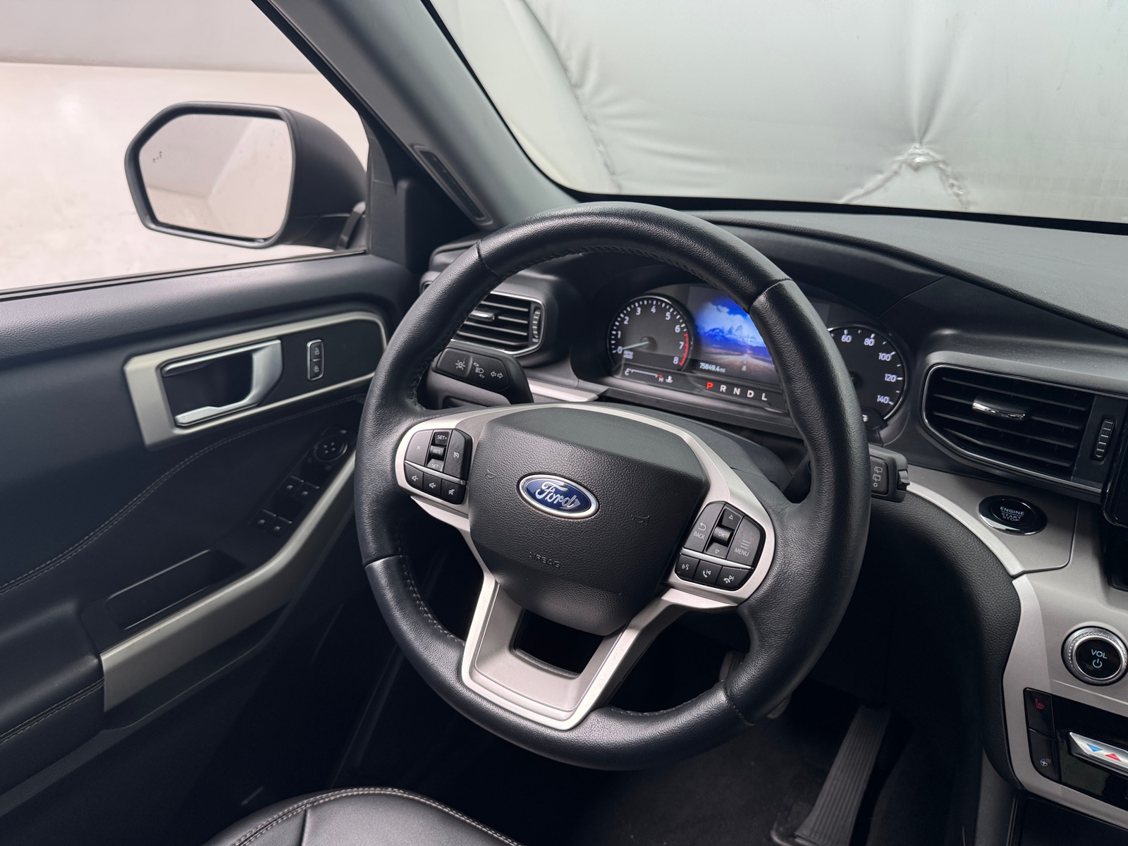 Thumbnail: 2023 Ford Explorer - 5