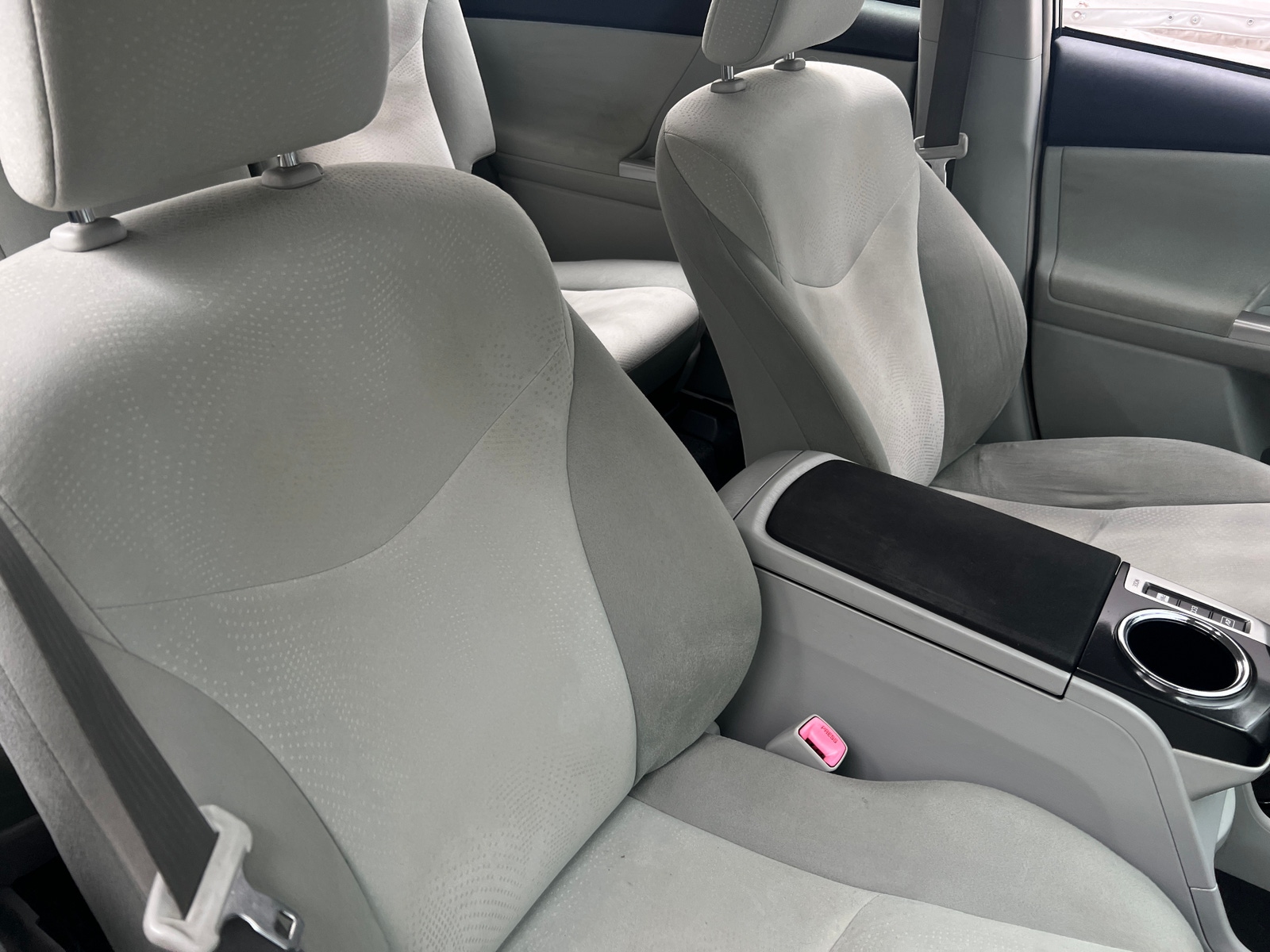 Thumbnail: 2013 Toyota Prius v - 2