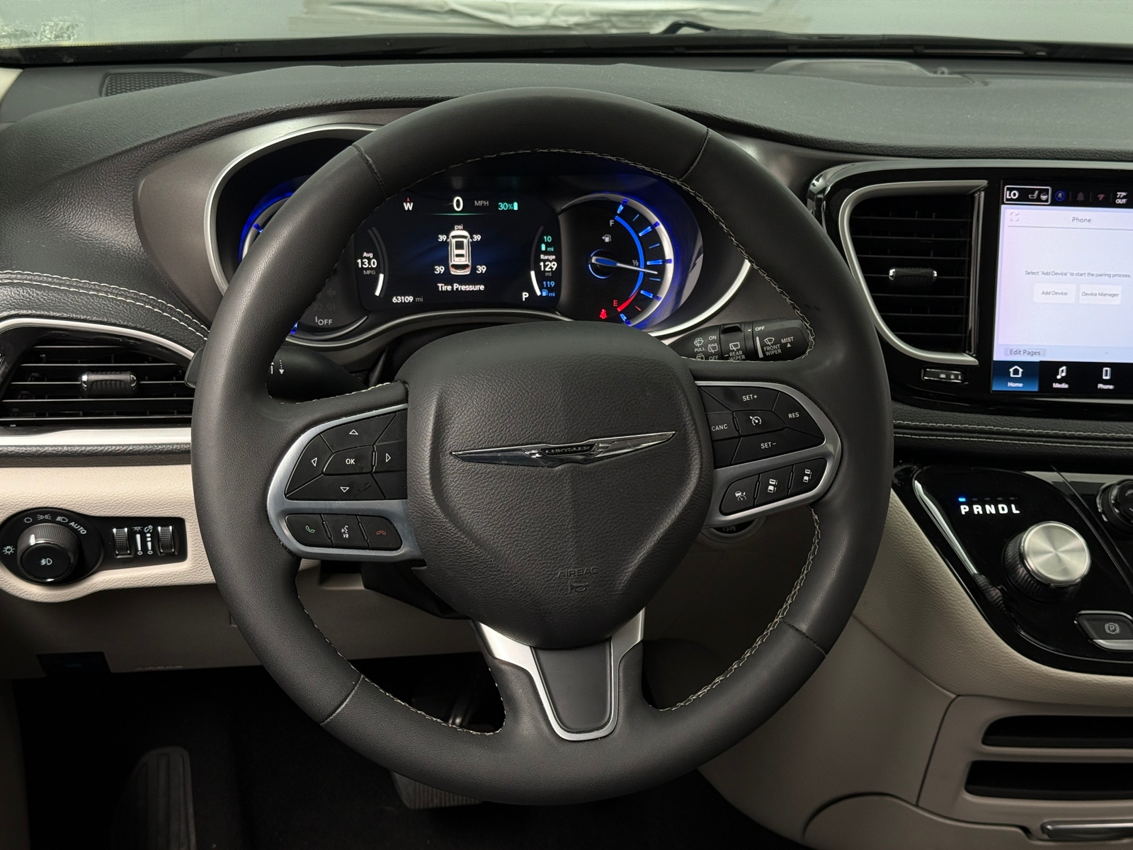 Thumbnail: 2024 Chrysler Pacifica - 4