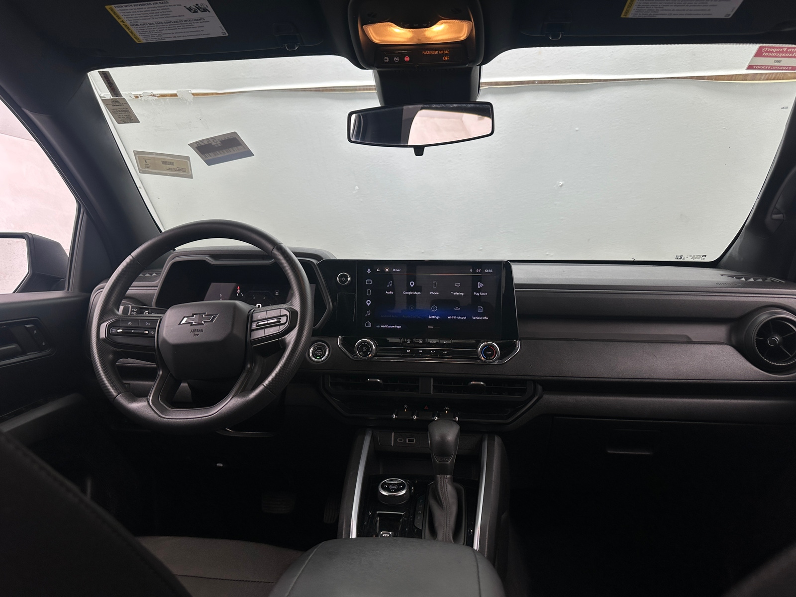Thumbnail: 2023 Chevrolet Colorado - 3