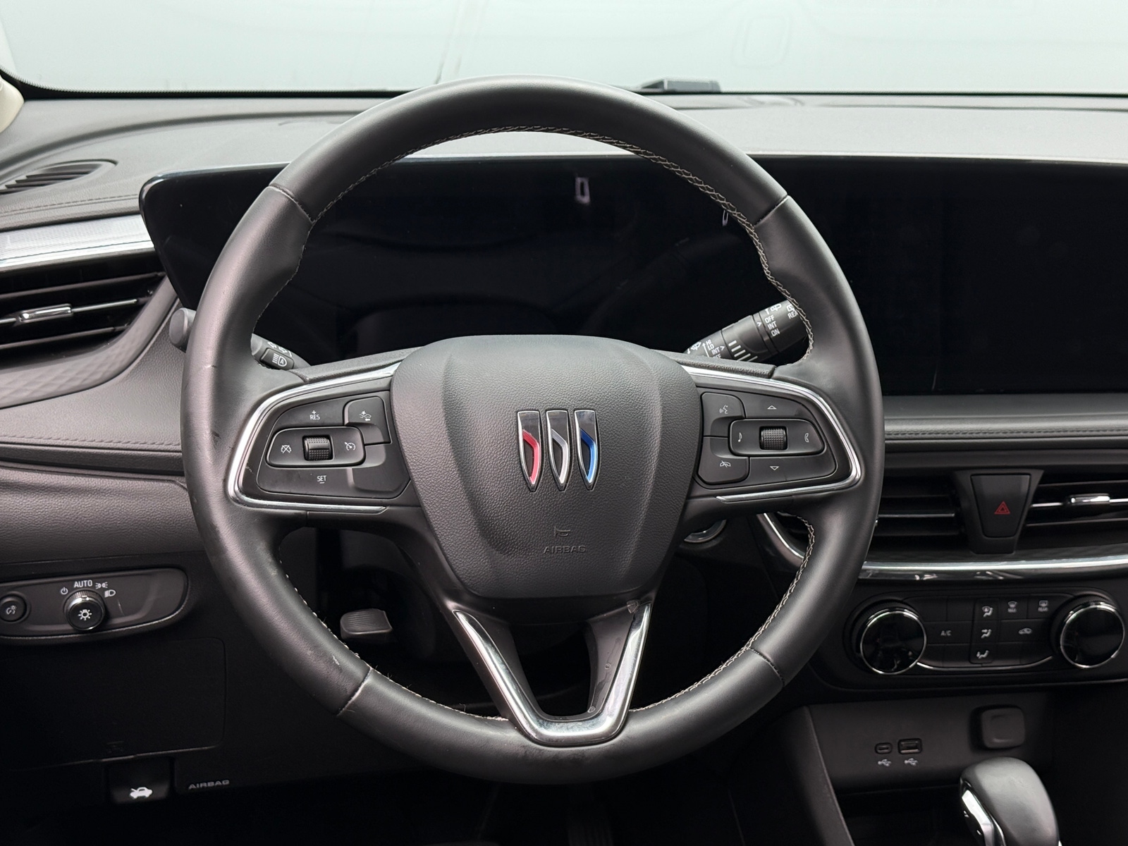 Thumbnail: 2025 Buick Encore GX - 5