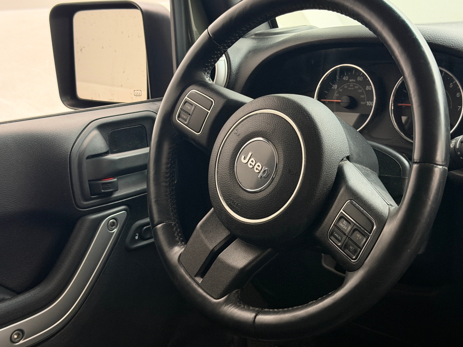 Thumbnail: 2015 Jeep Wrangler - 5