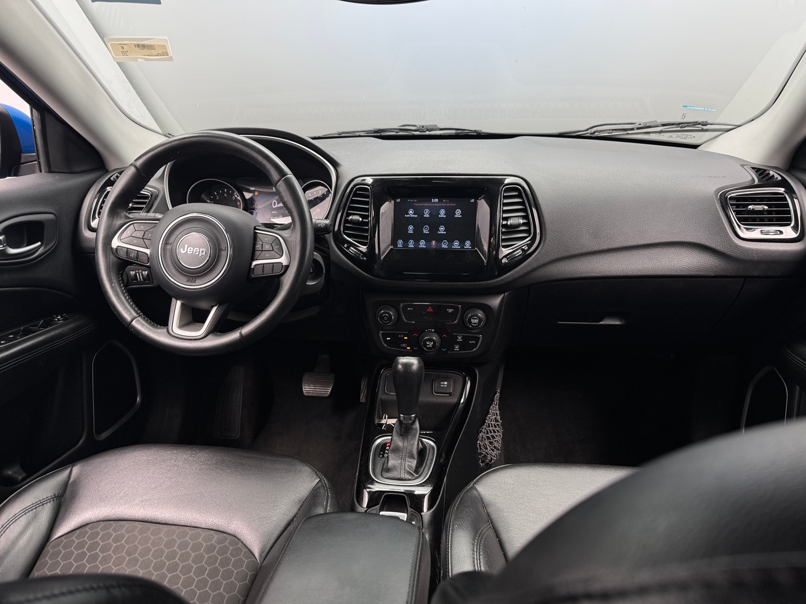 Thumbnail: 2018 Jeep Compass - 3