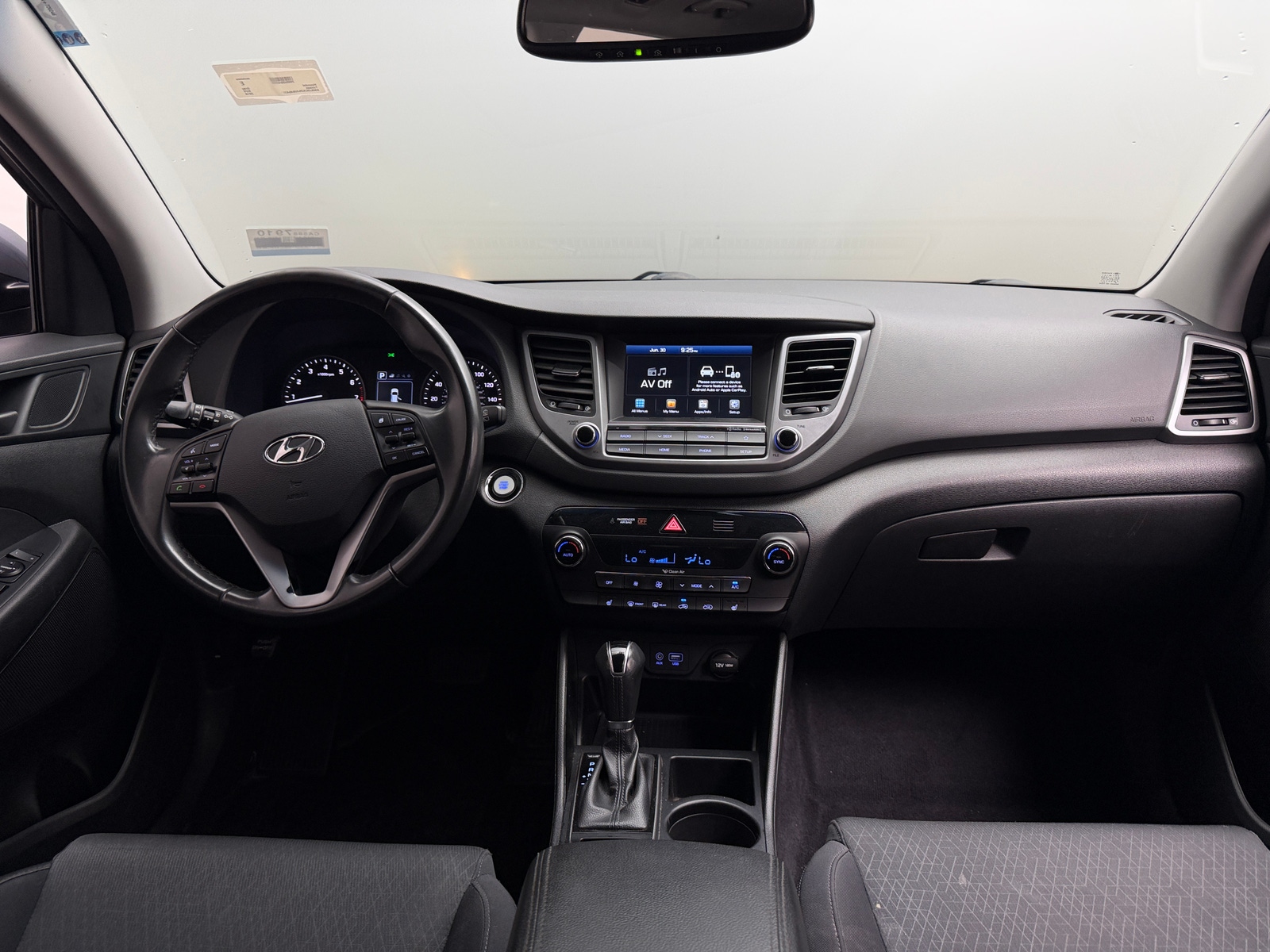 Thumbnail: 2018 Hyundai Tucson - 3