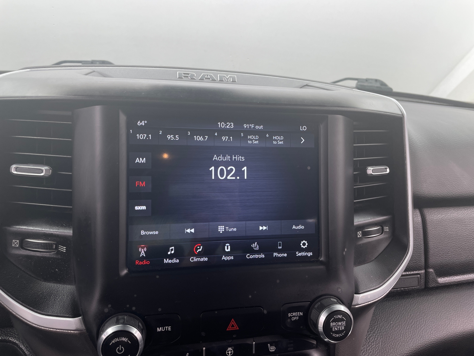 Thumbnail: 2020 RAM 1500 - 4
