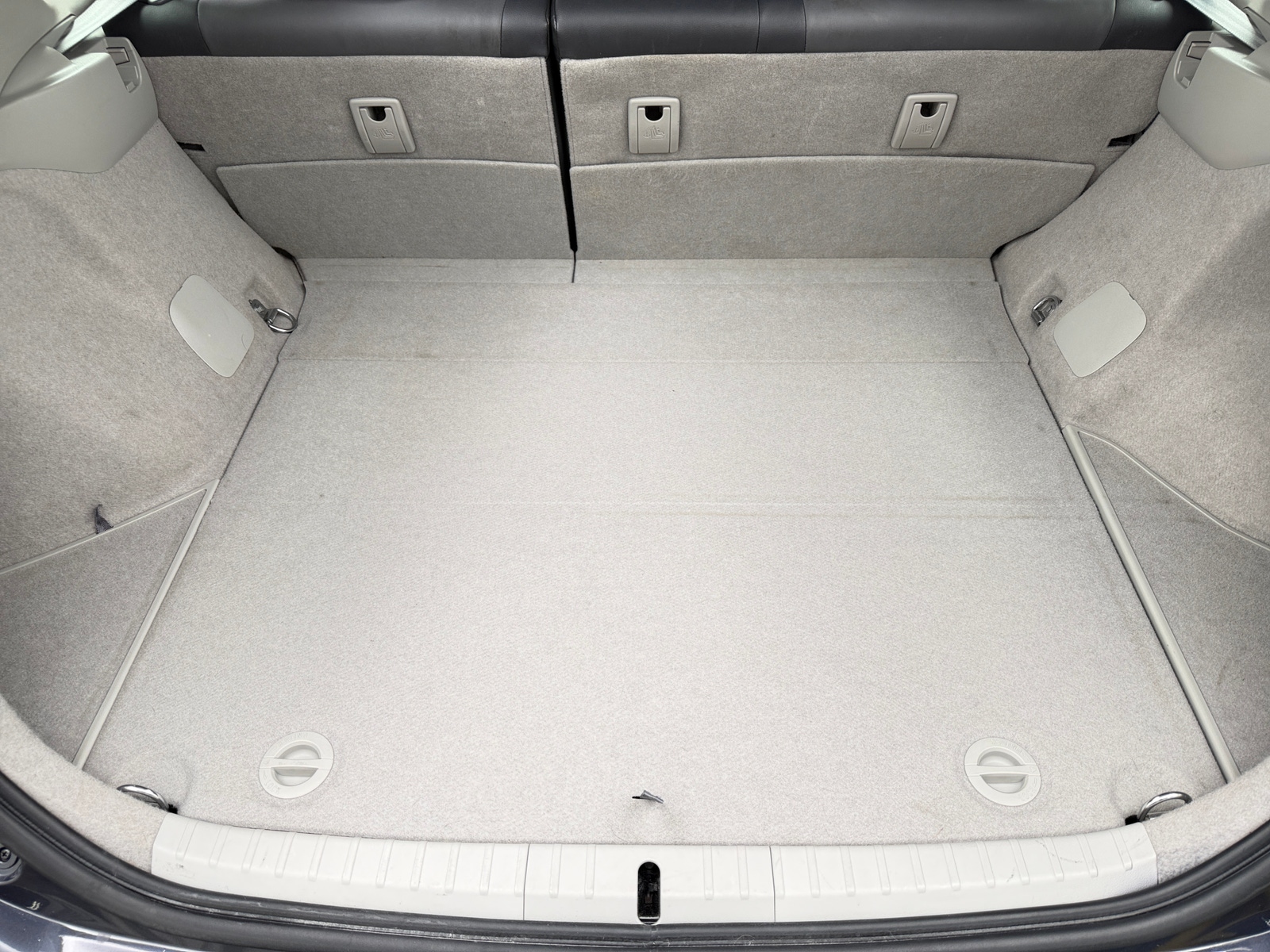 Thumbnail: 2013 Toyota Prius - 7