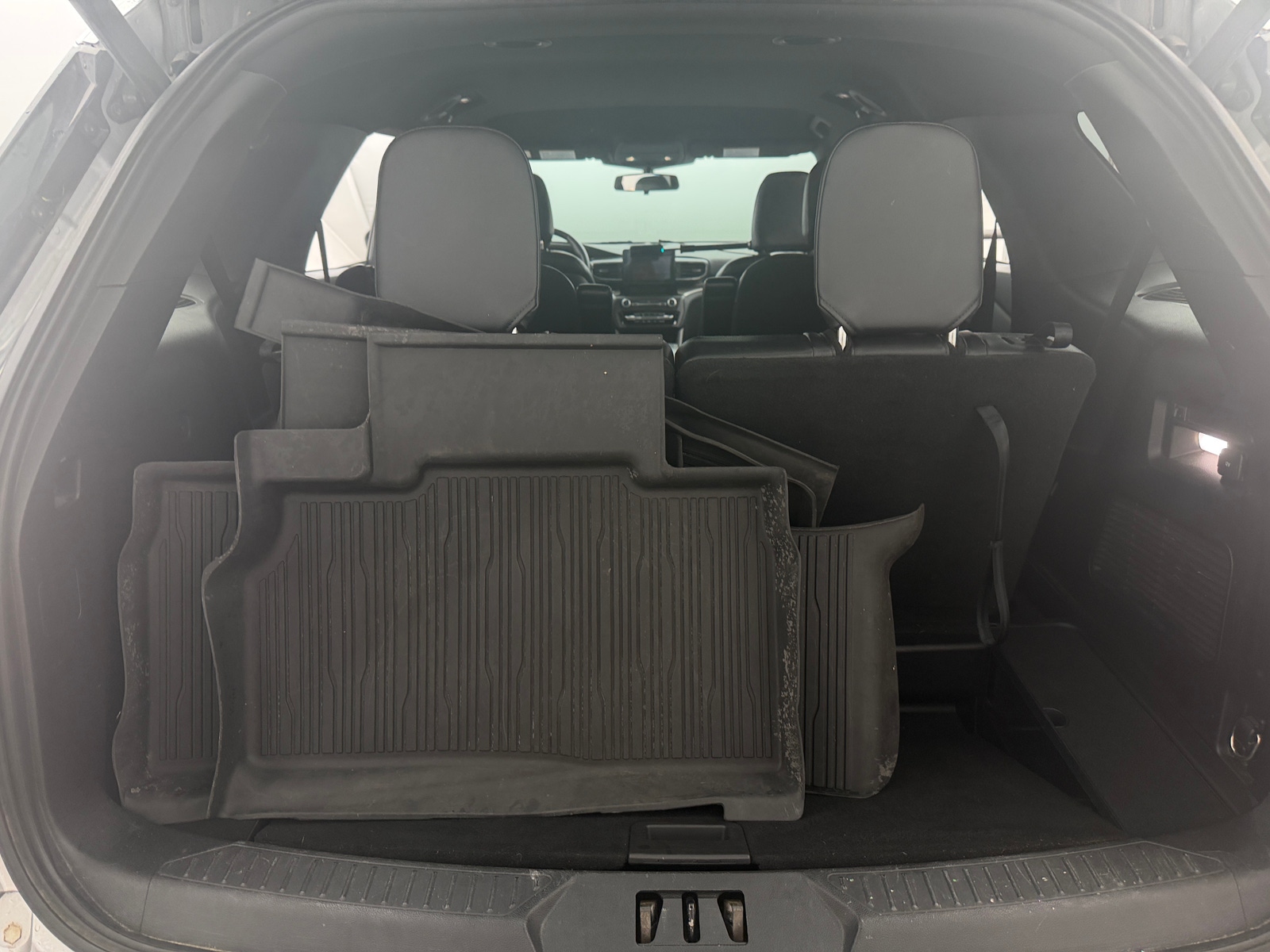 Thumbnail: 2020 Ford Explorer - 6
