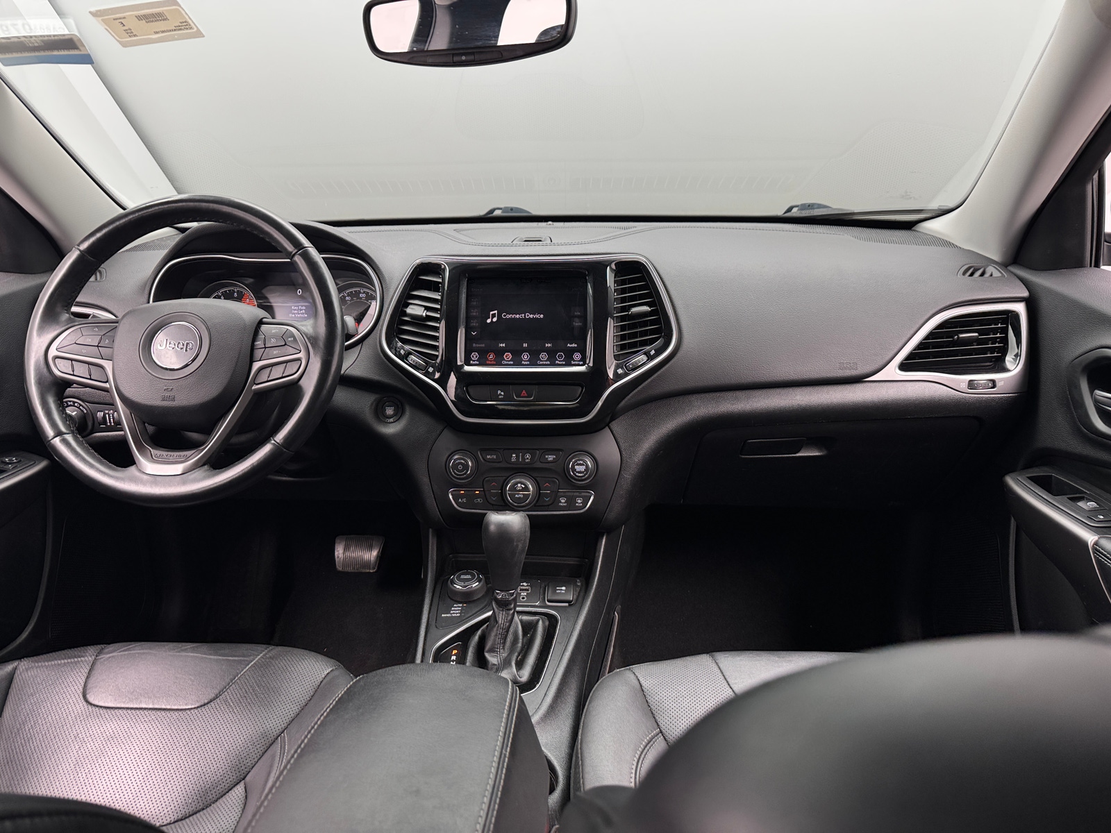 Thumbnail: 2019 Jeep Cherokee - 2
