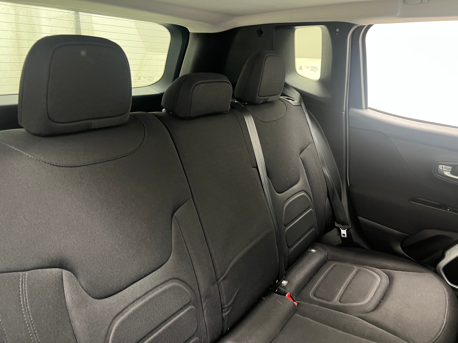 Thumbnail: 2018 Jeep Renegade - 6