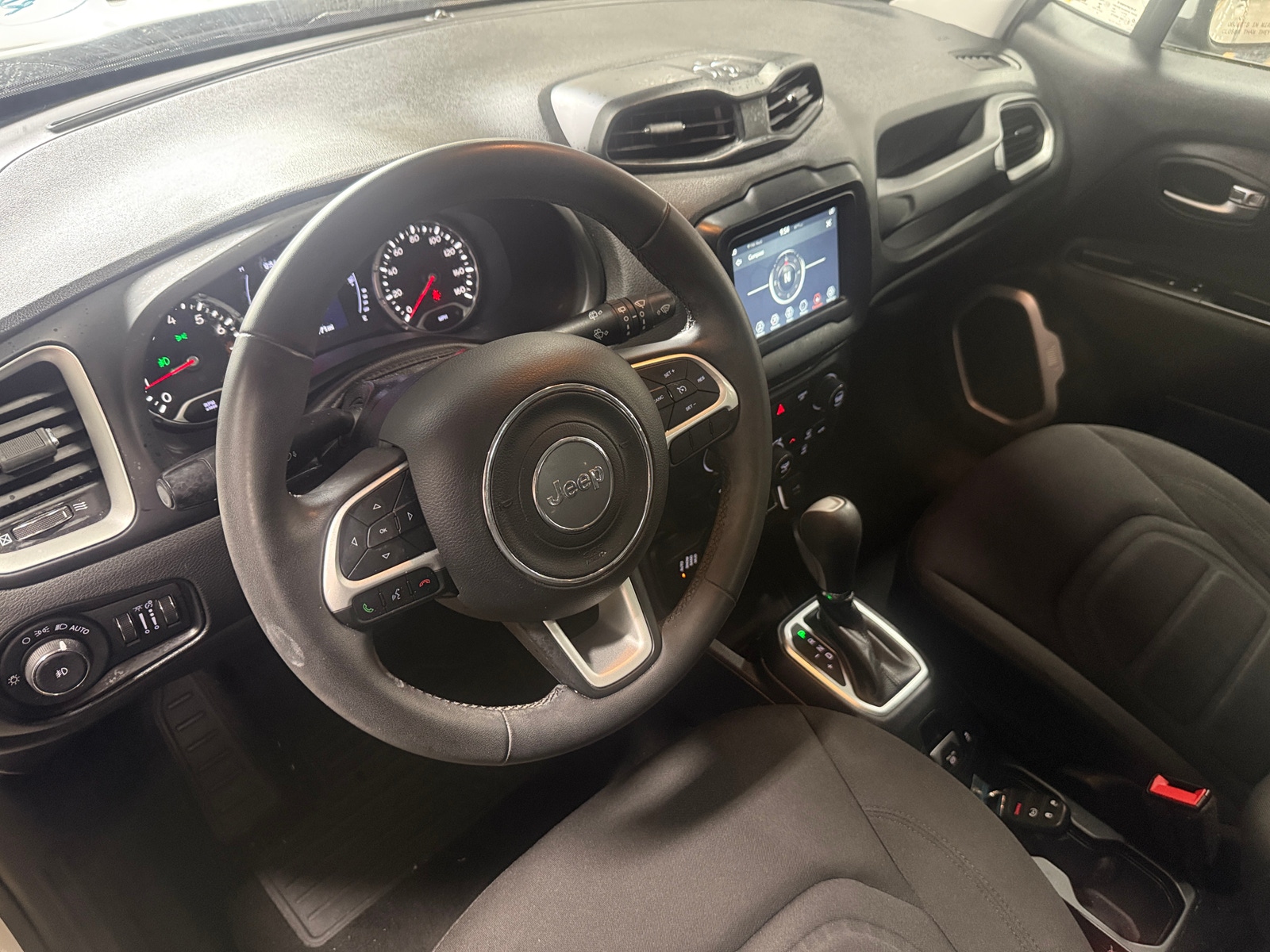 Thumbnail: 2018 Jeep Renegade - 5