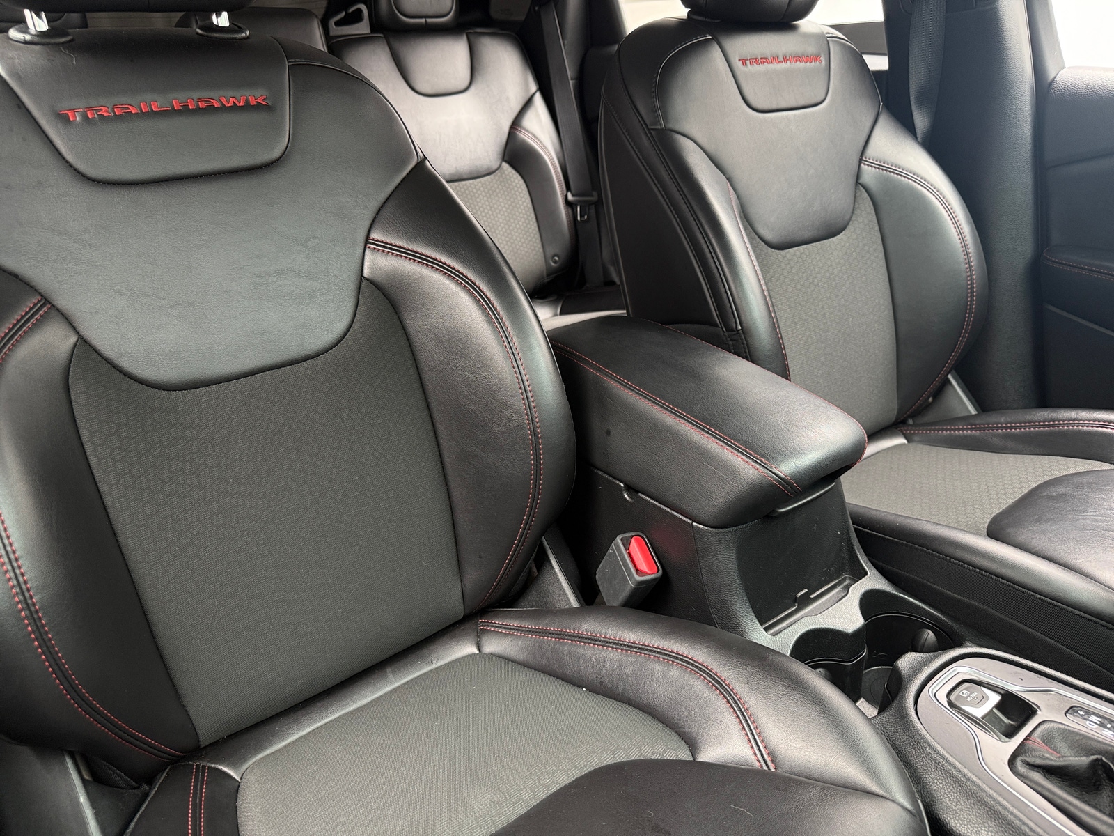 Thumbnail: 2019 Jeep Cherokee - 2