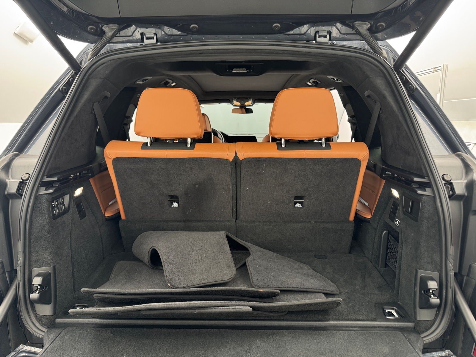 Thumbnail: 2020 BMW X7 - 6