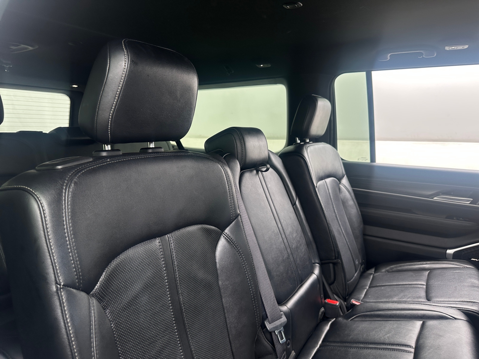 Thumbnail: 2024 Jeep Wagoneer - 5
