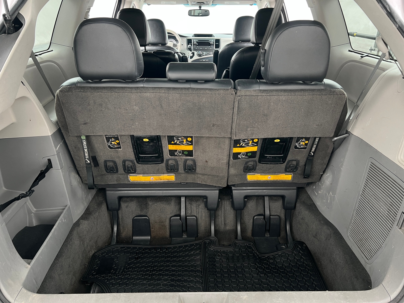 Thumbnail: 2012 Toyota Sienna - 7