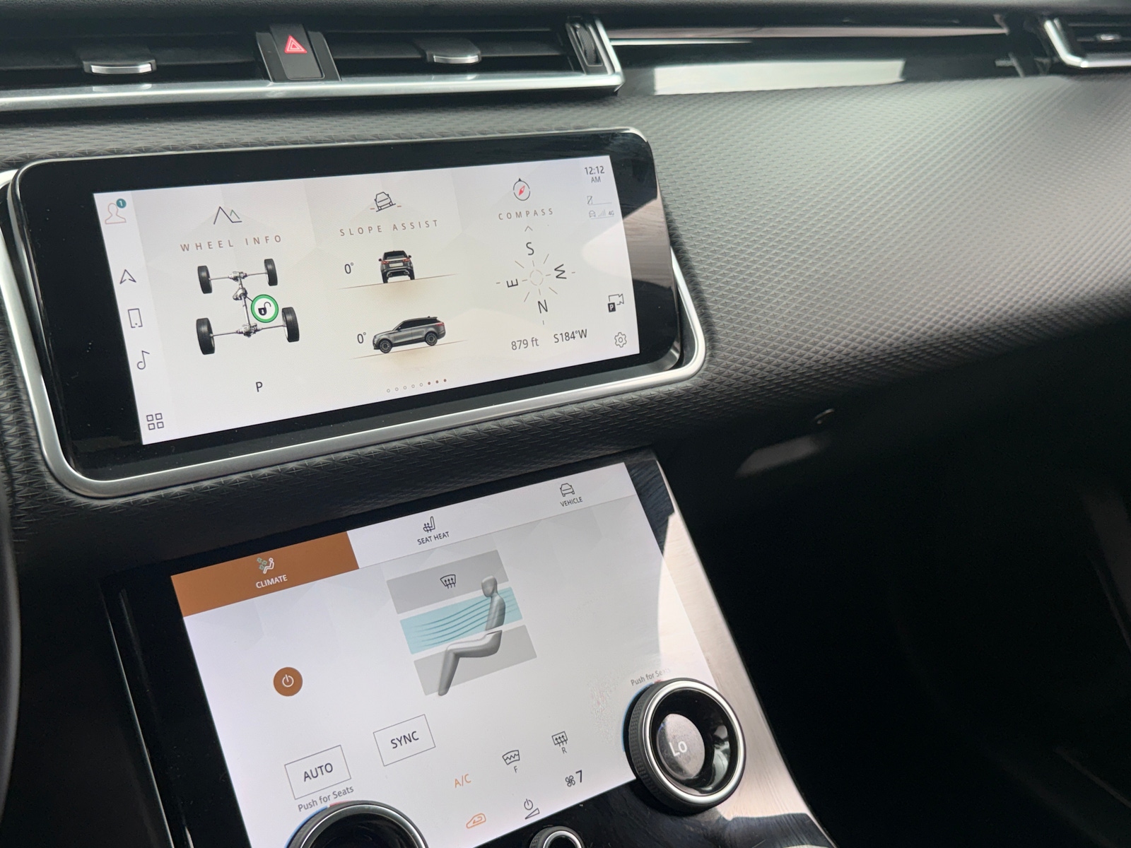 Thumbnail: 2022 Land Rover Range Rover Velar - 3