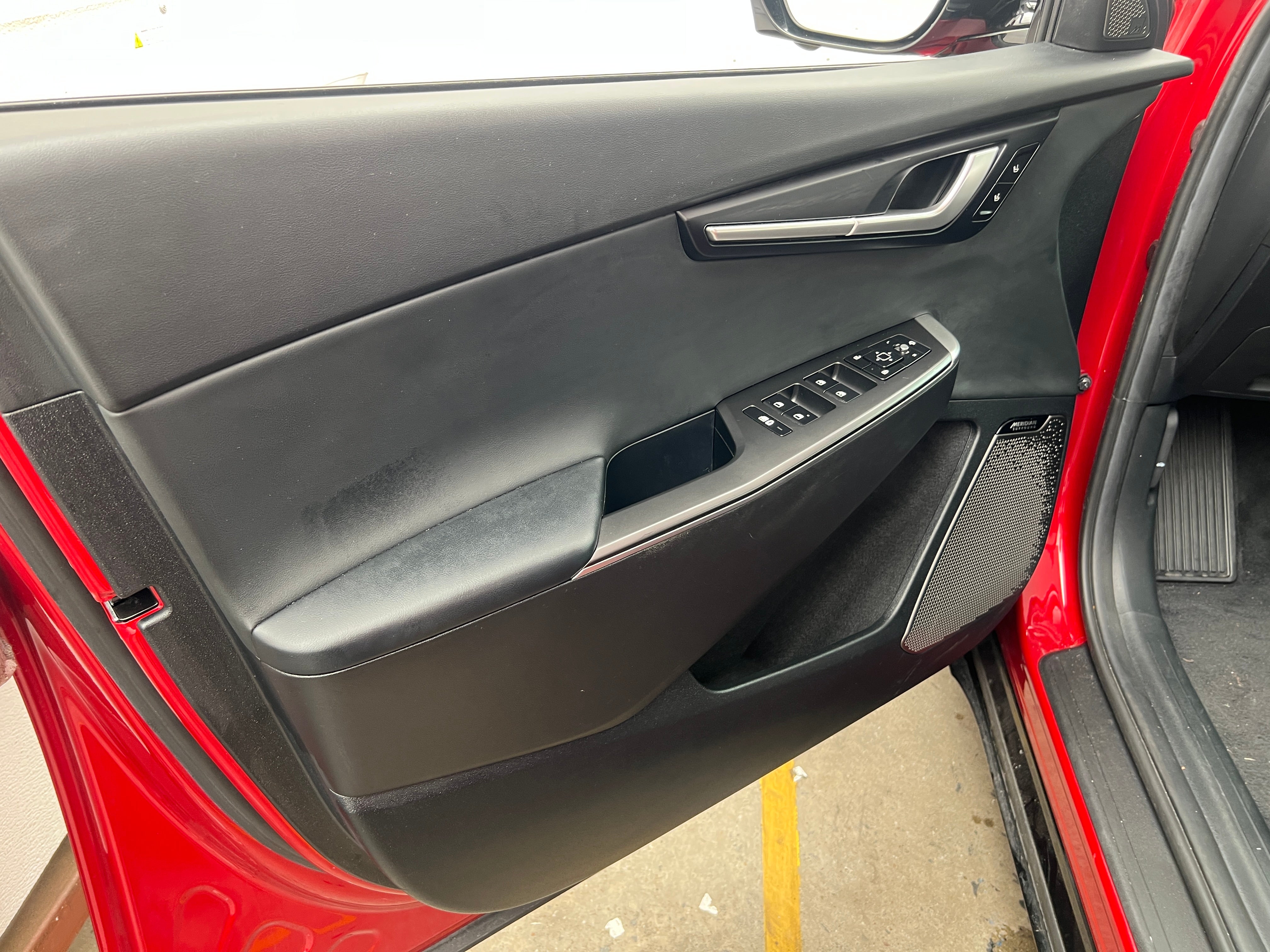 Used 2024 Kia EV6 Wind with VIN KNDC34LA0R5220481 for sale in Pewaukee, WI