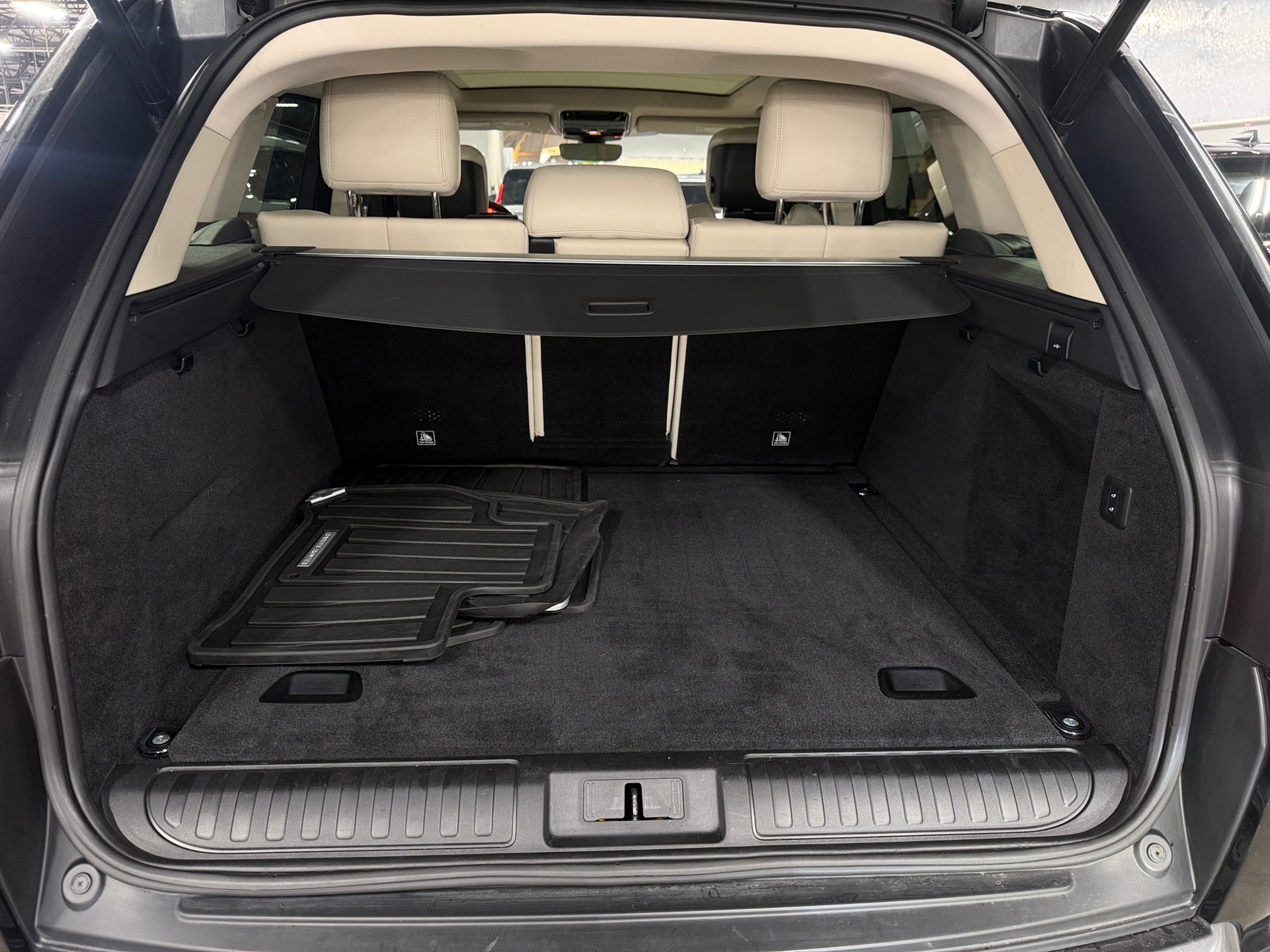 Thumbnail: 2019 Land Rover Range Rover Sport - 6