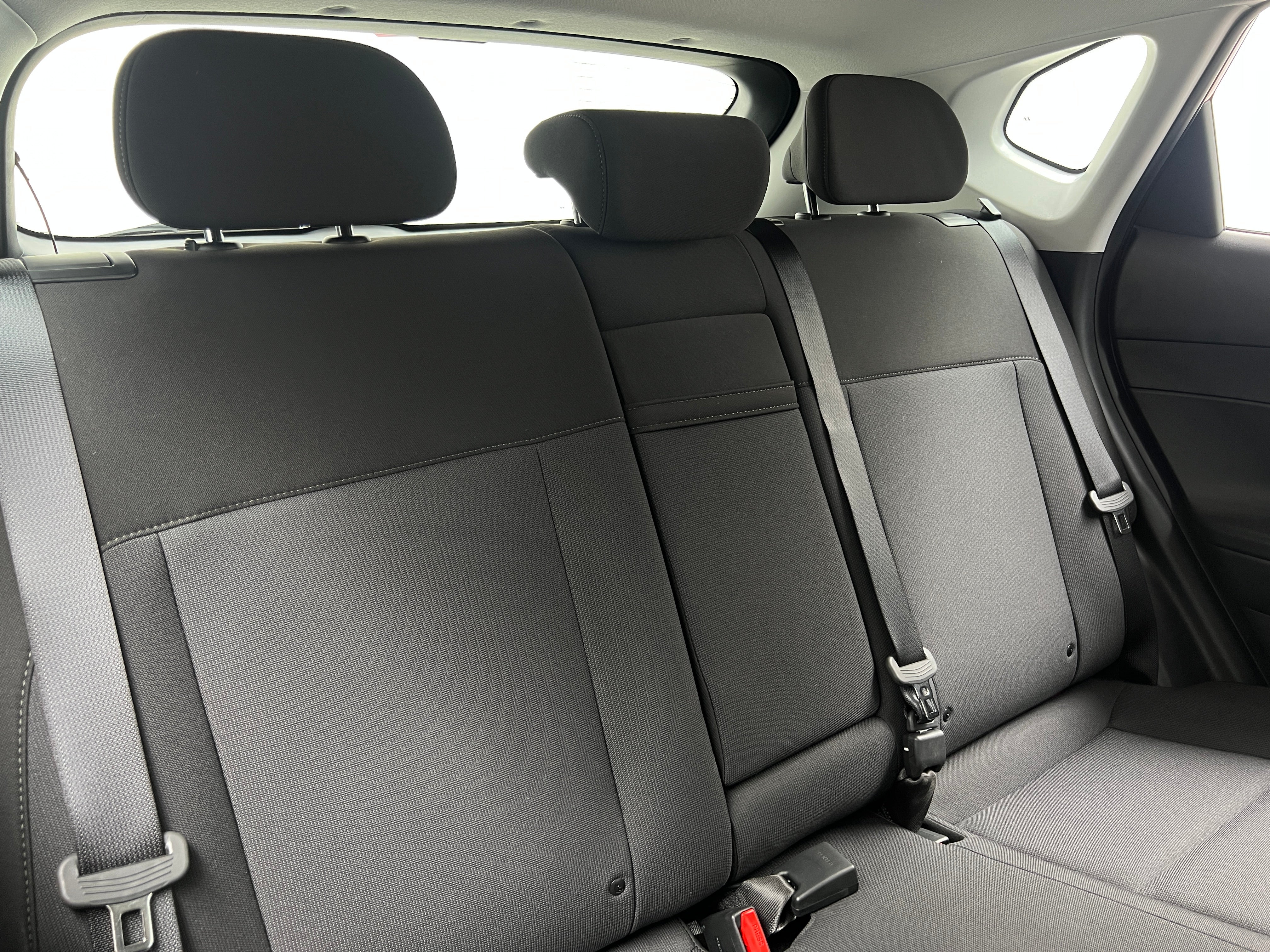 Used 2025 Hyundai Kona EV SE with VIN KM8HB3A7XSU029099 for sale in Oak Creek, WI