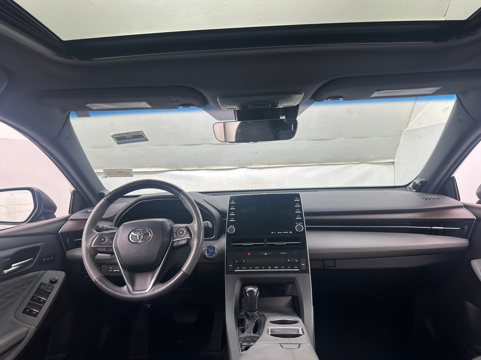 Thumbnail: 2019 Toyota Avalon - 2