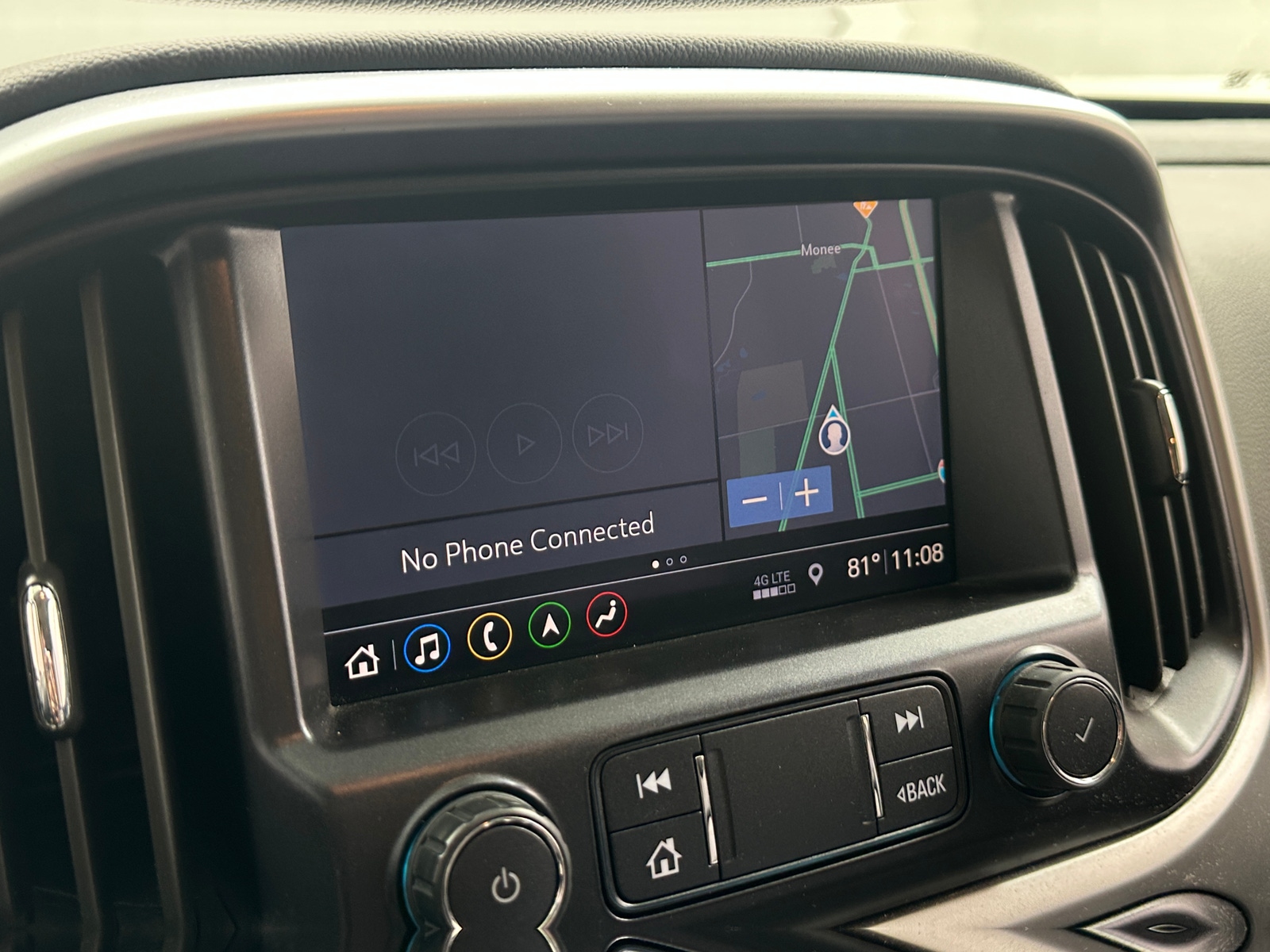 Thumbnail: 2022 Chevrolet Colorado - 3
