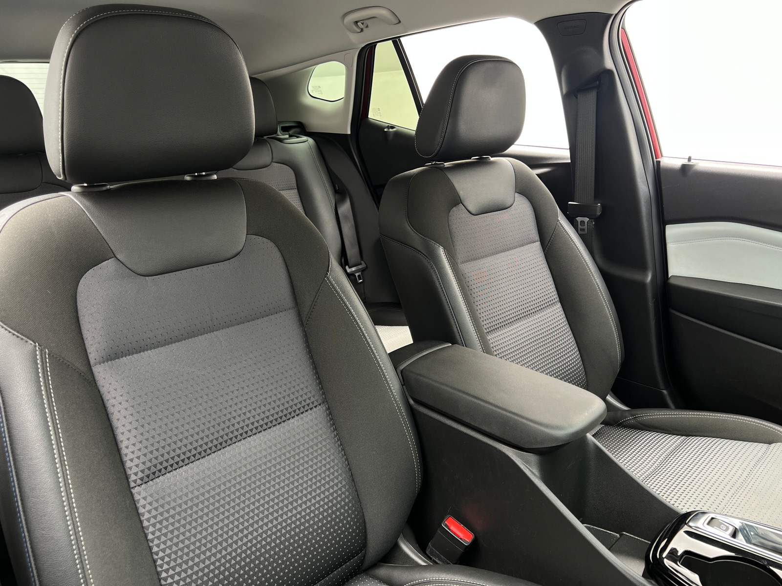 Thumbnail: 2025 Chevrolet Trax - 2