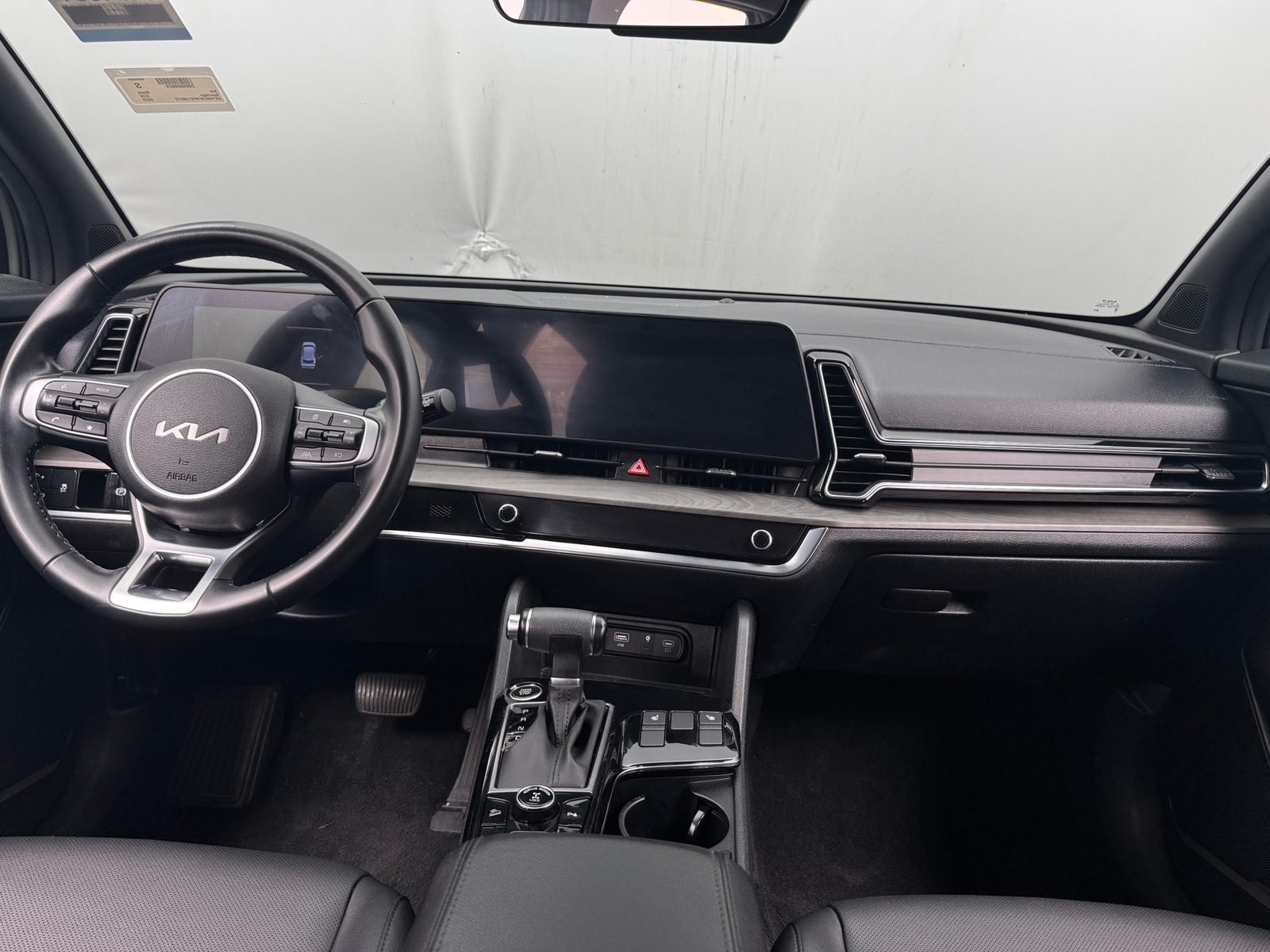 Thumbnail: 2023 Kia Sportage - 3