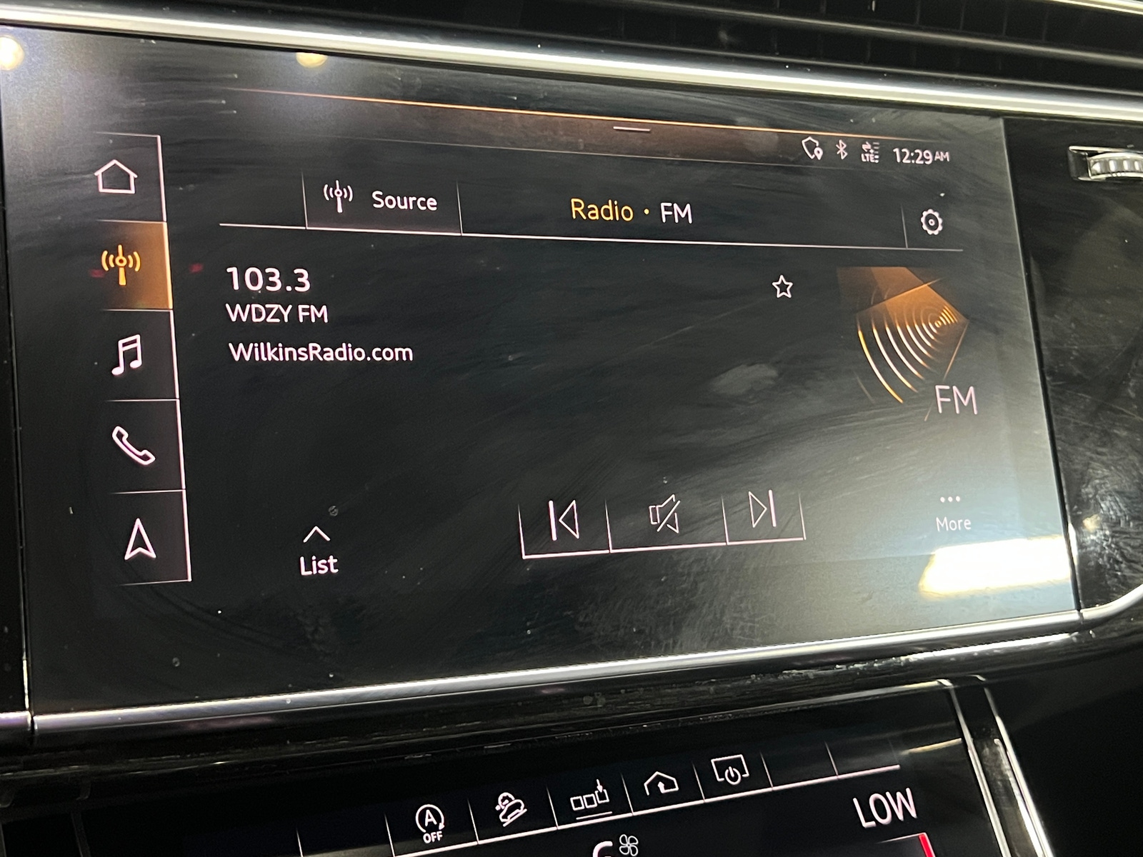 Thumbnail: 2019 Audi Q8 - 3