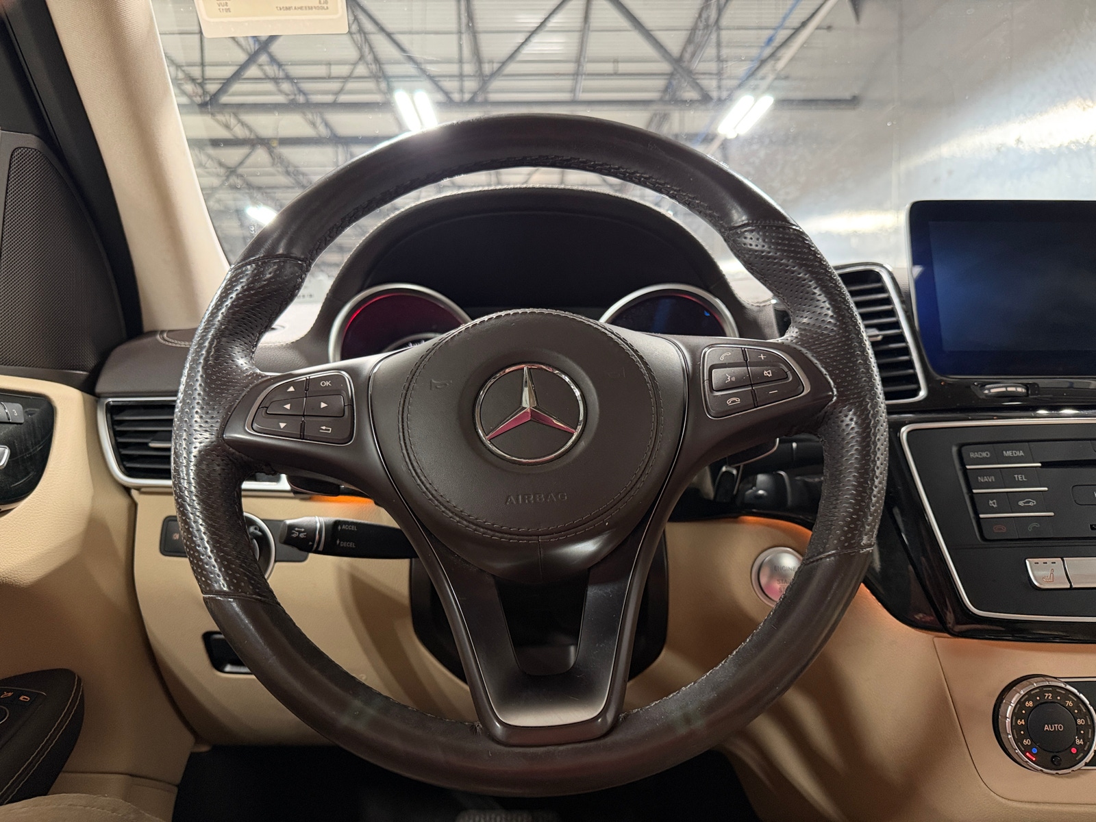 Thumbnail: 2017 Mercedes-Benz GLS - 4