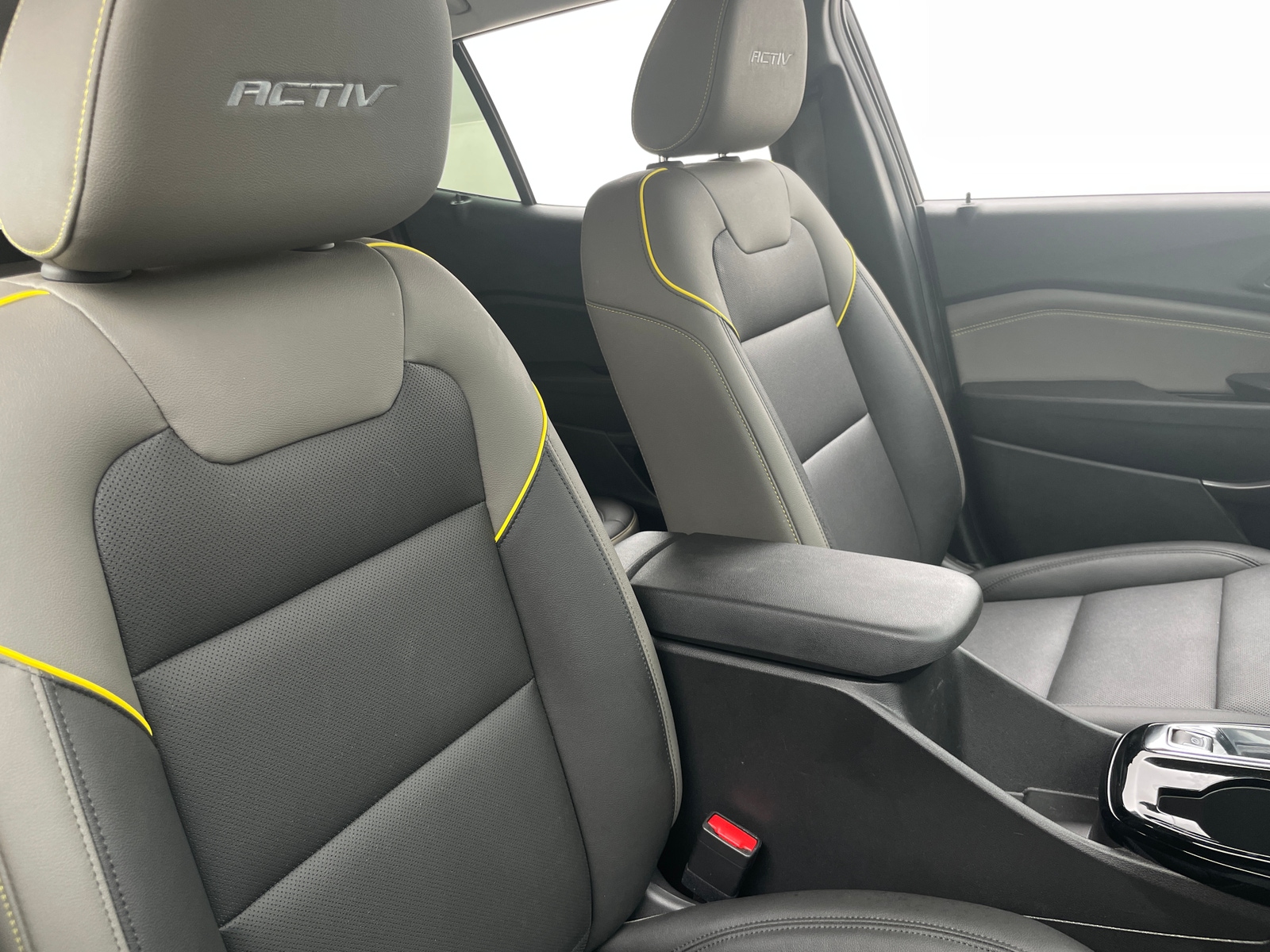 Thumbnail: 2024 Chevrolet Trax - 2