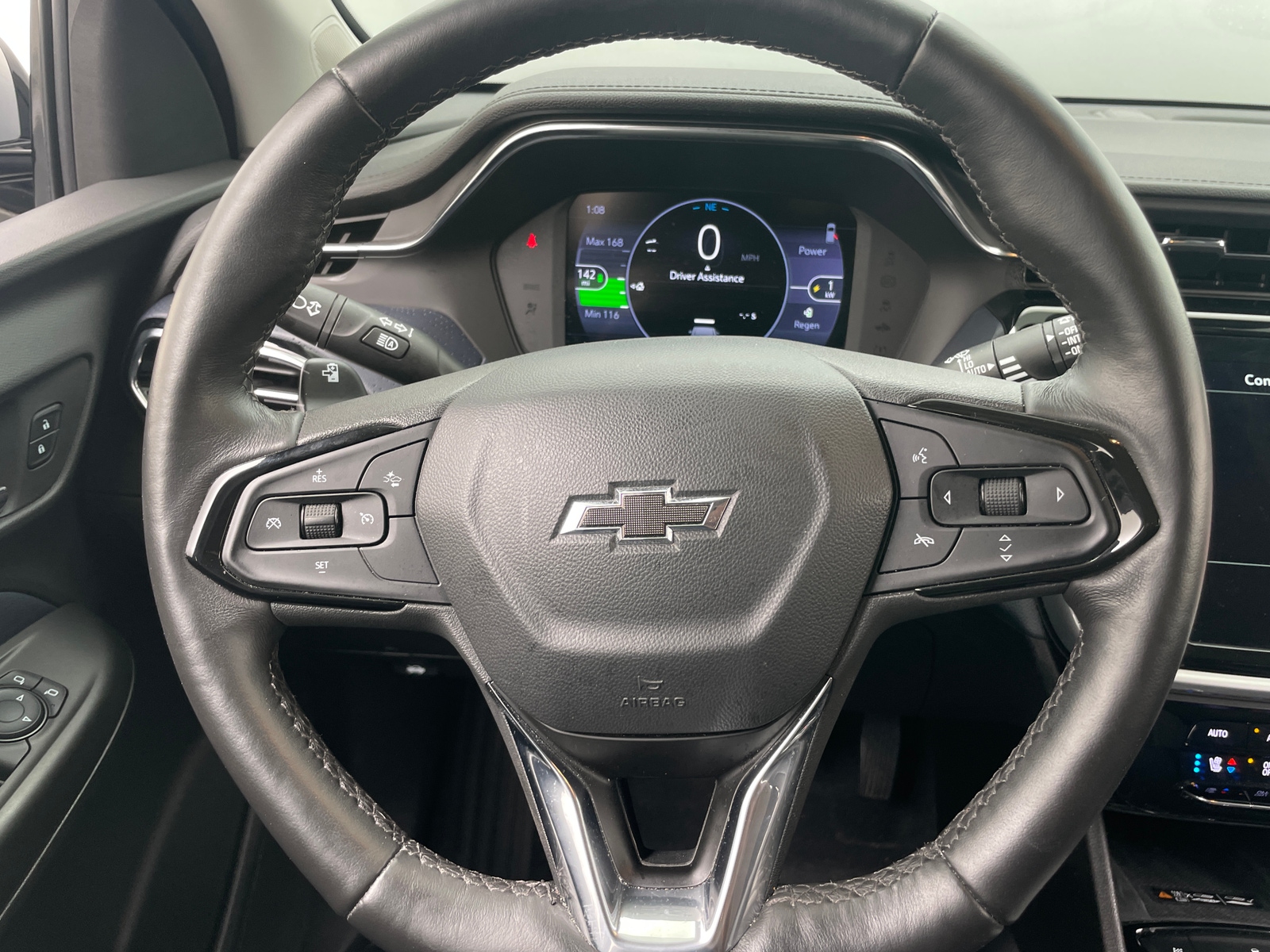 Thumbnail: 2023 Chevrolet Bolt EUV - 4